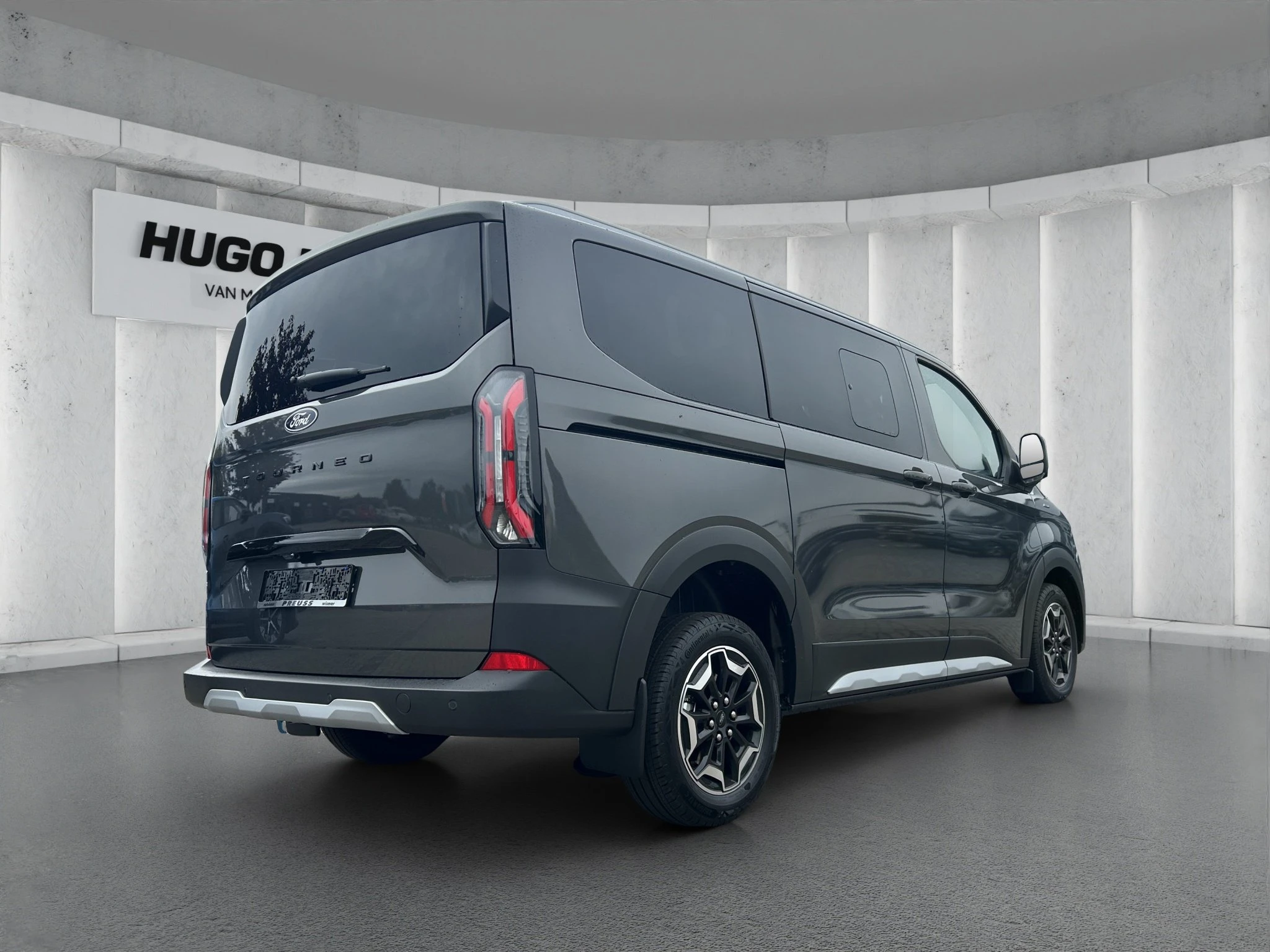Ford-Tourneo Custom-image-4