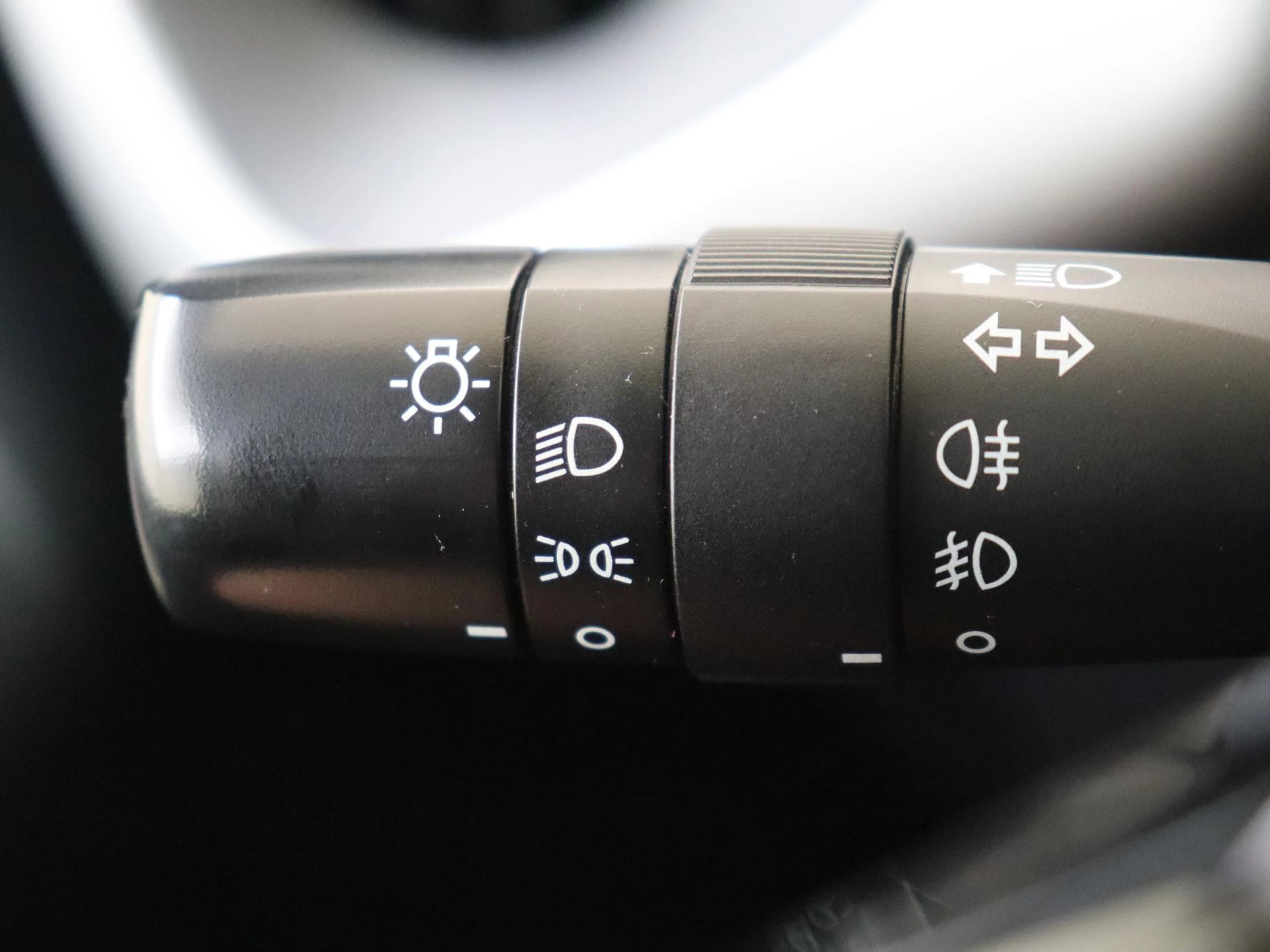 Peugeot-108-image-18