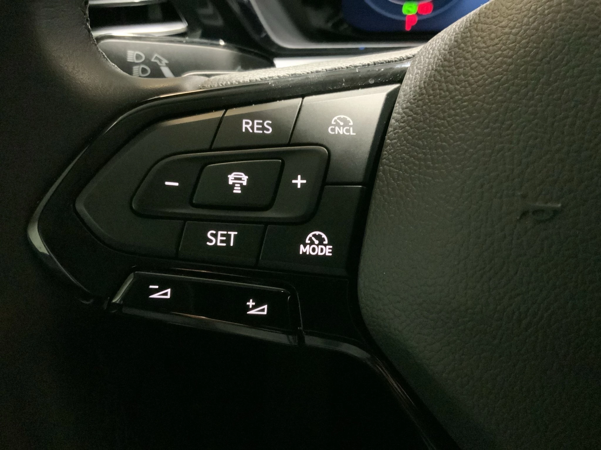 Ford Tourneo Connect Grand Titanium Aut.*AHK*ACC*KAM*NAVI*SHZ