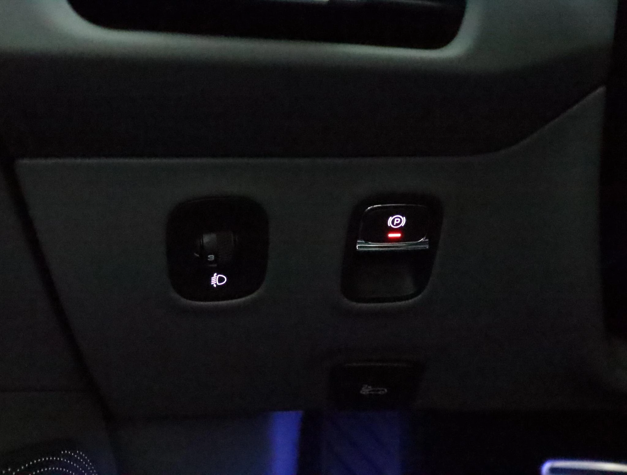 MG Cyberster Trophy Extended Range 77kWh