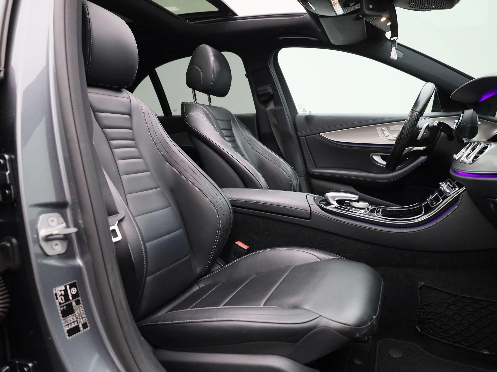 Mercedes-Benz-E-Klasse-image-36