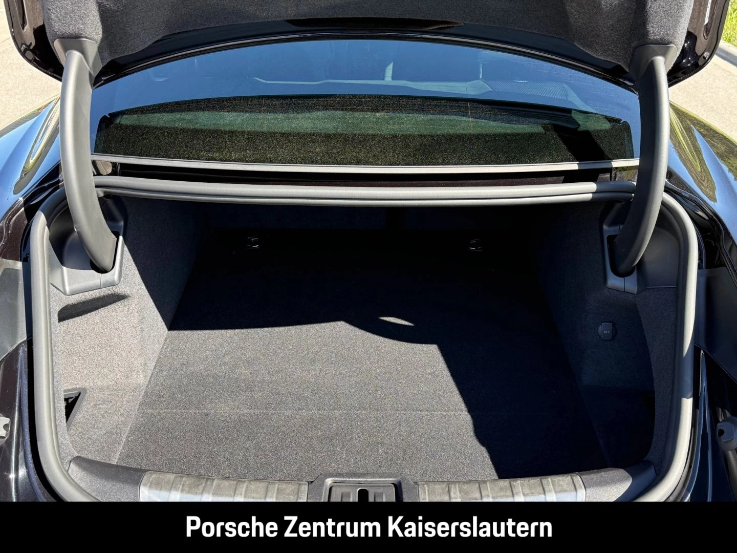 Porsche Taycan GTS HA-Lenkung InnoDrive Head-Up BOSE gts