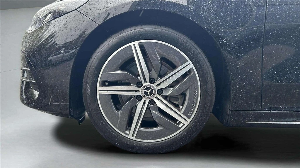 Mercedes-Benz-CLA-image-8