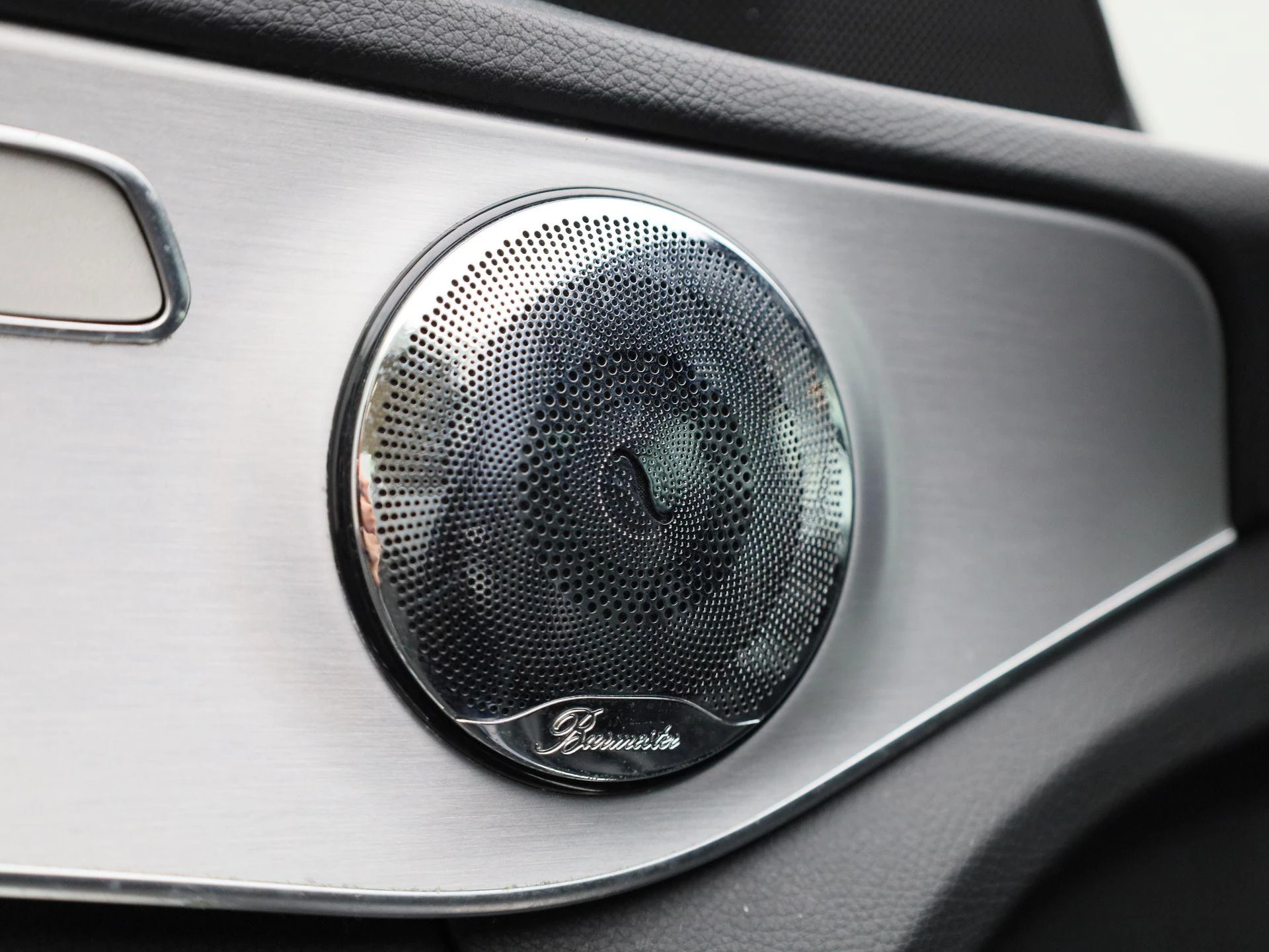 Mercedes-Benz-C-Klasse-image-29