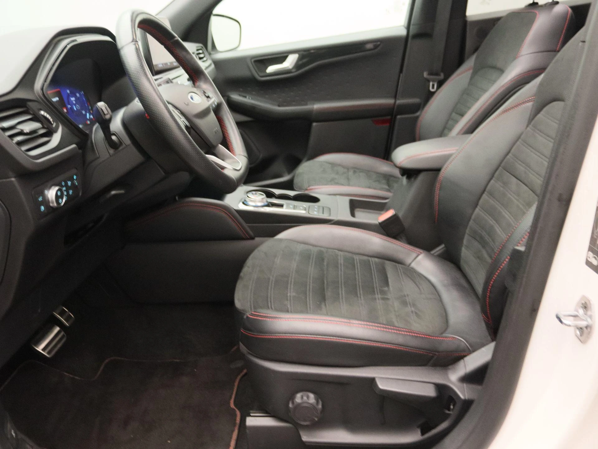 Ford-Kuga-image-12
