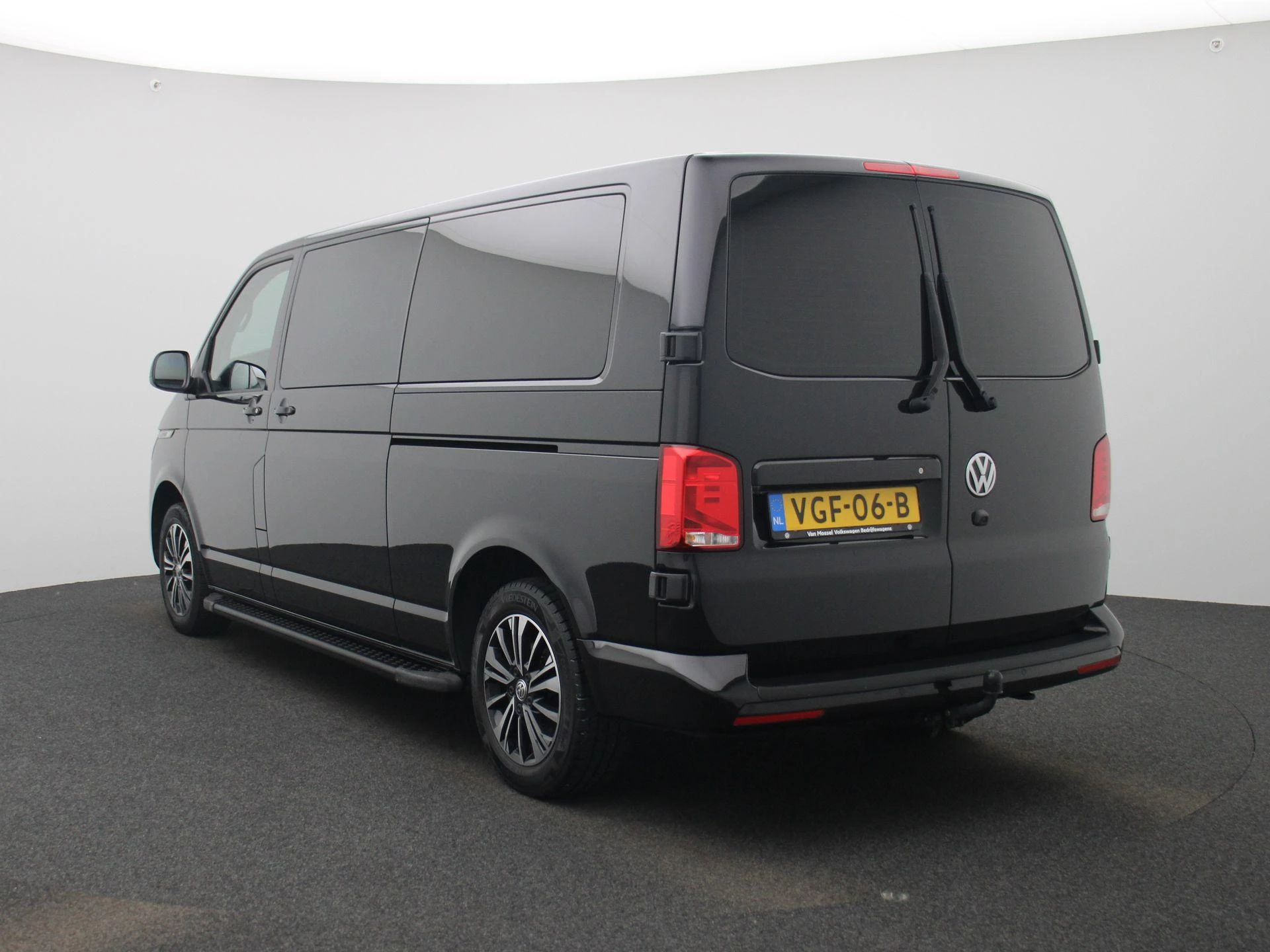 Volkswagen Transporter 2.0 TDI L2H1 Bulli 150PK