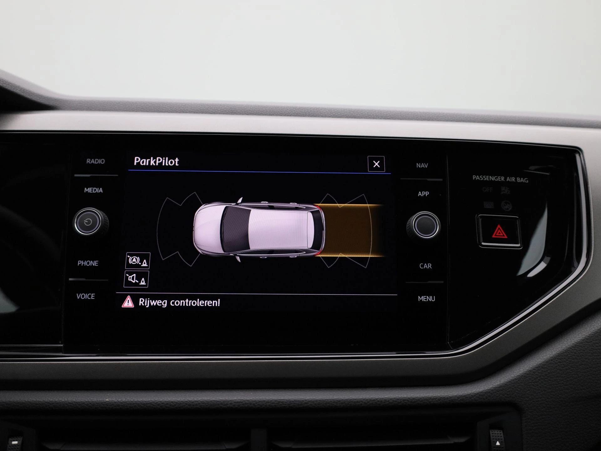 Volkswagen-Polo-image-23