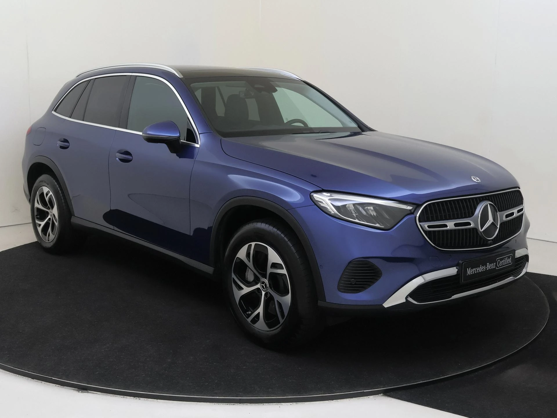Mercedes-Benz-GLC-image-1
