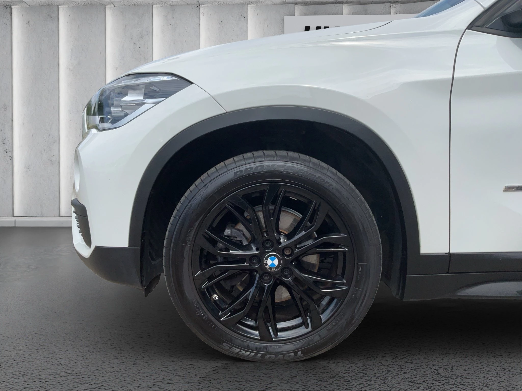 BMW X1 sDrive 18d. LED. Navi.Sitzh.