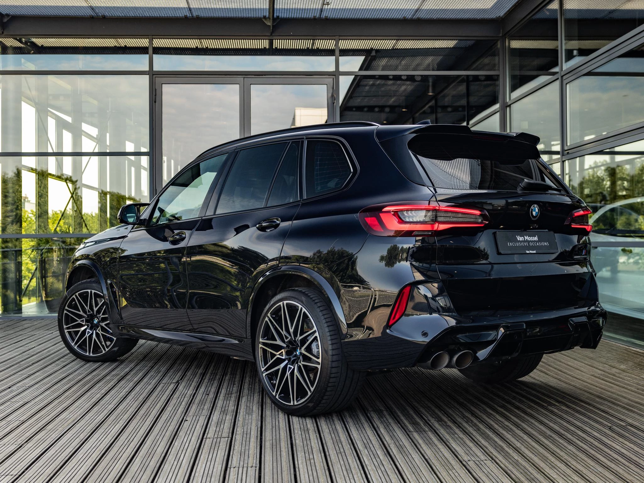 BMW-X5-image-4