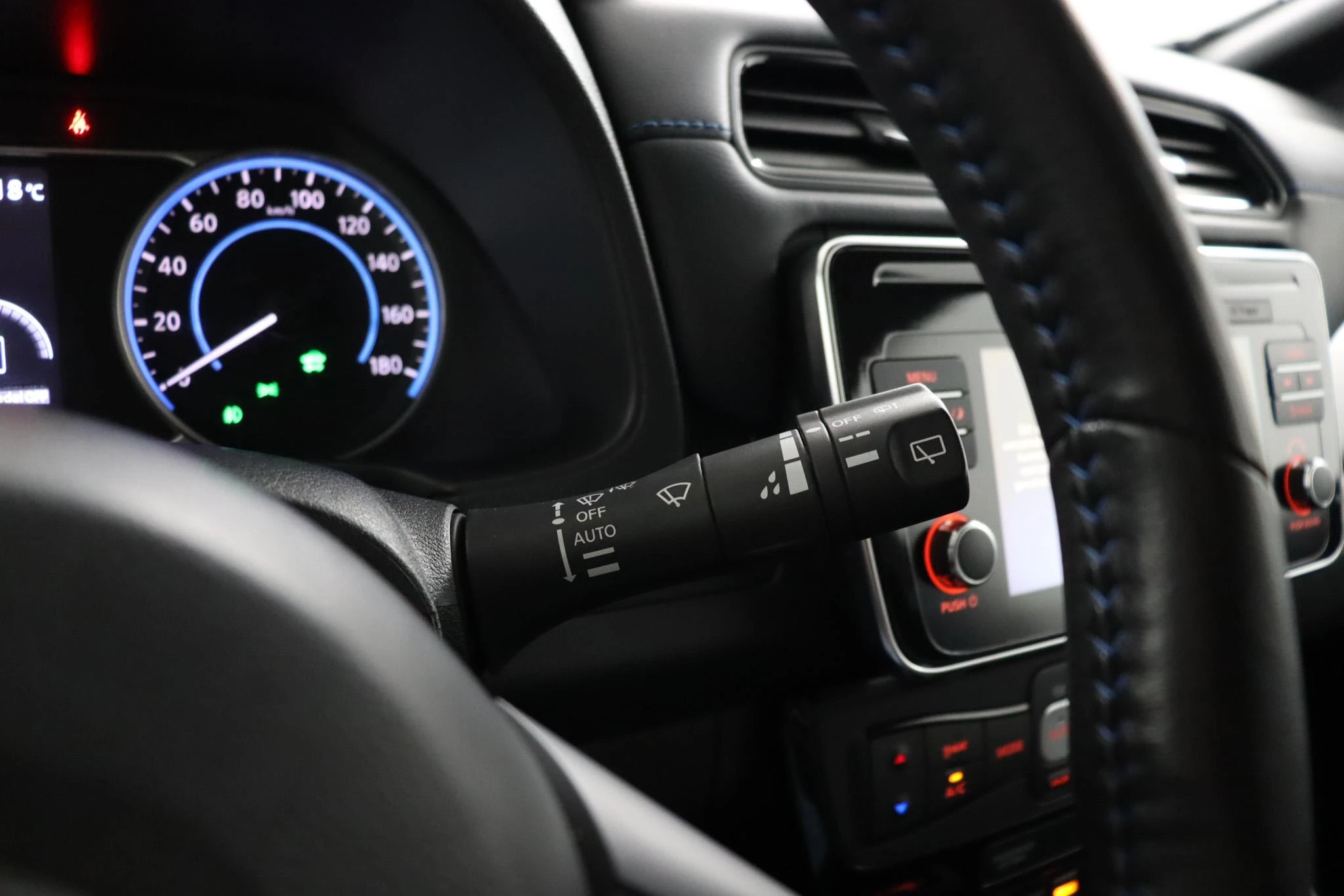 Nissan-Leaf-image-25