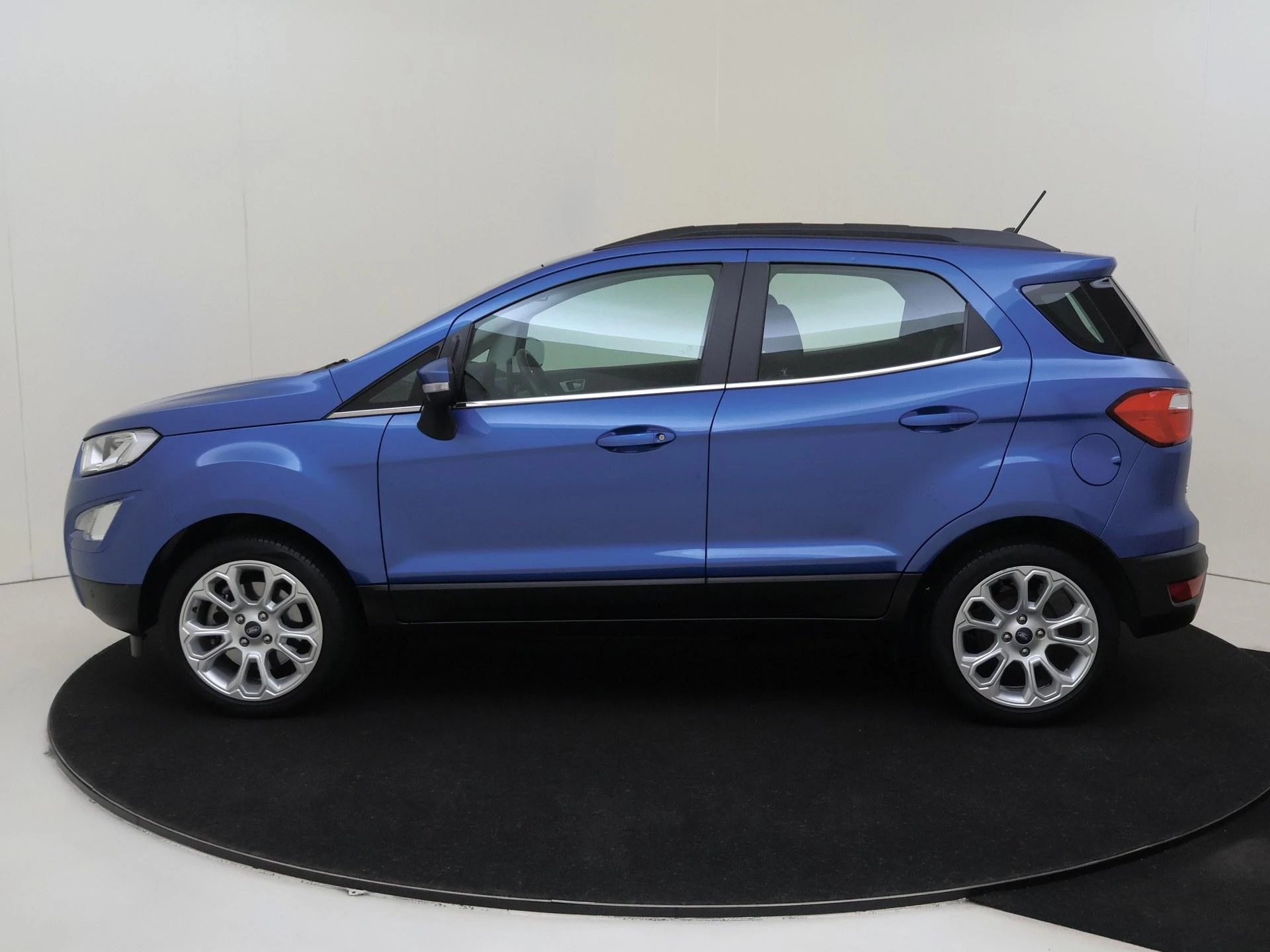 Ford-EcoSport-image-1
