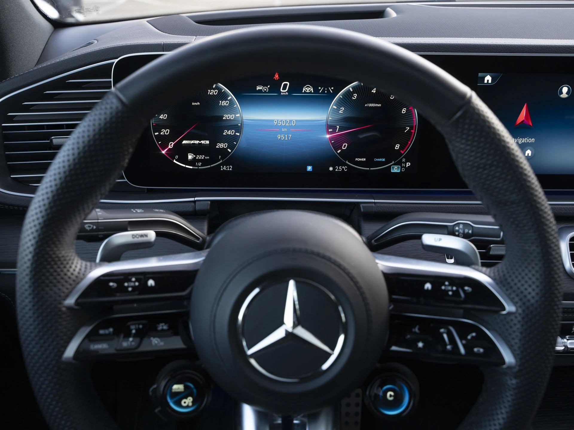 Mercedes-Benz-GLE-image-12