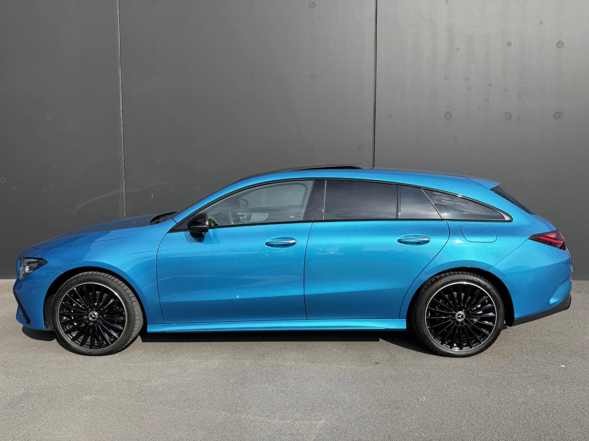 Mercedes-Benz-CLA-image-1