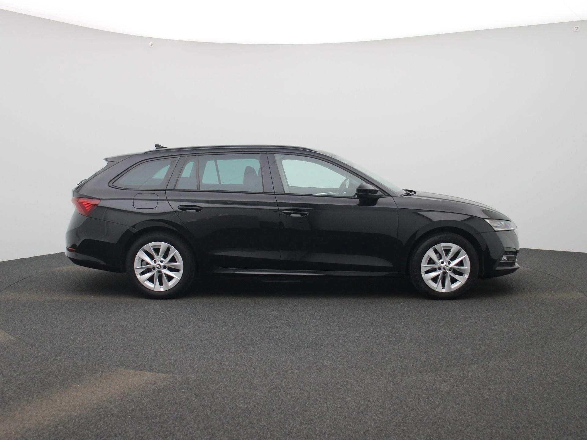 Škoda Octavia Combi 1.5 e-TSI Business Edition Plus