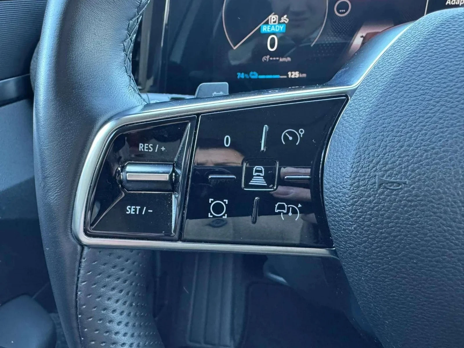 Renault-Megane E-Tech-image-19