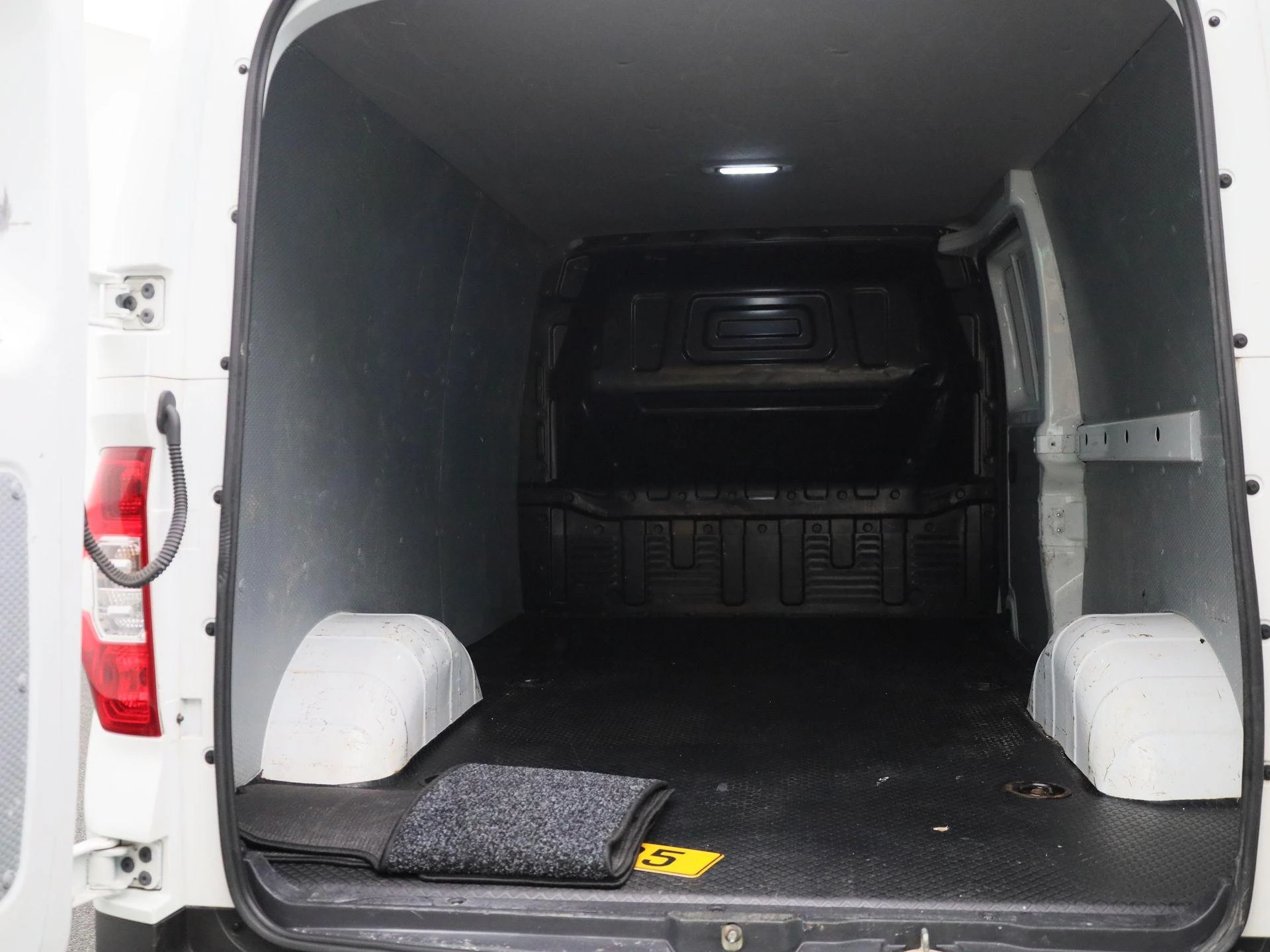 Maxus-eDeliver3-image-15