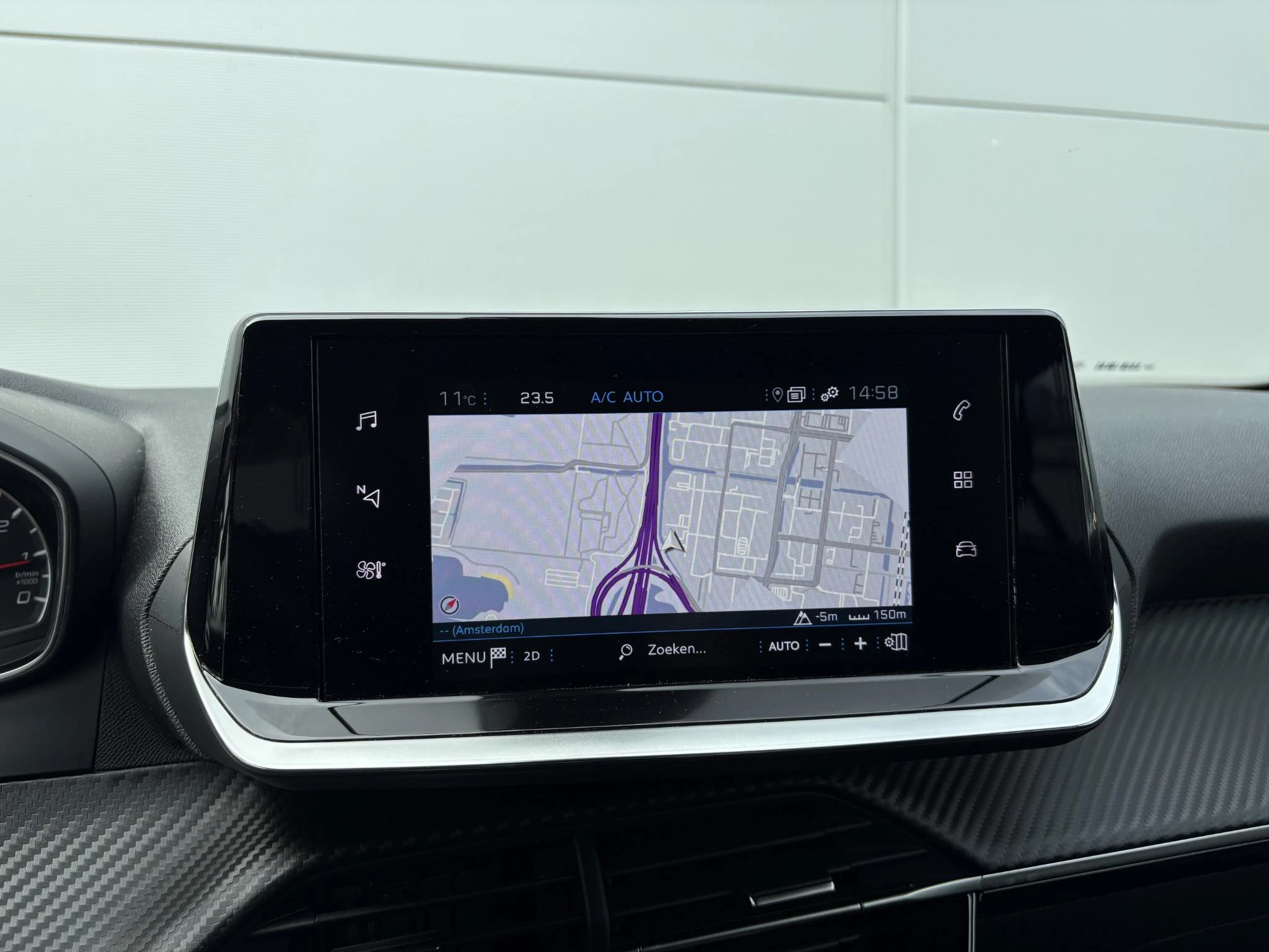 Peugeot-2008-image-10