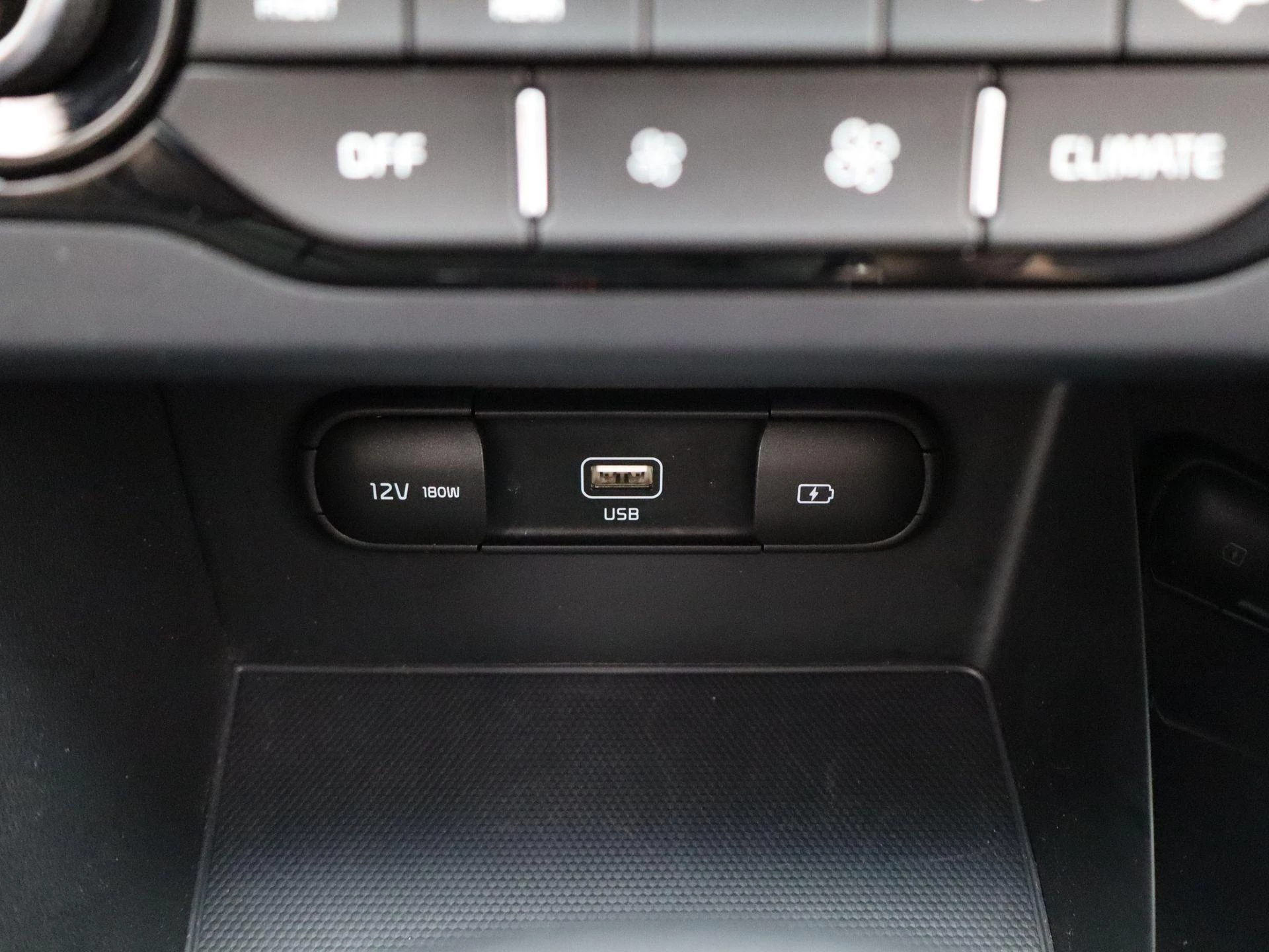 Kia-Niro-image-21