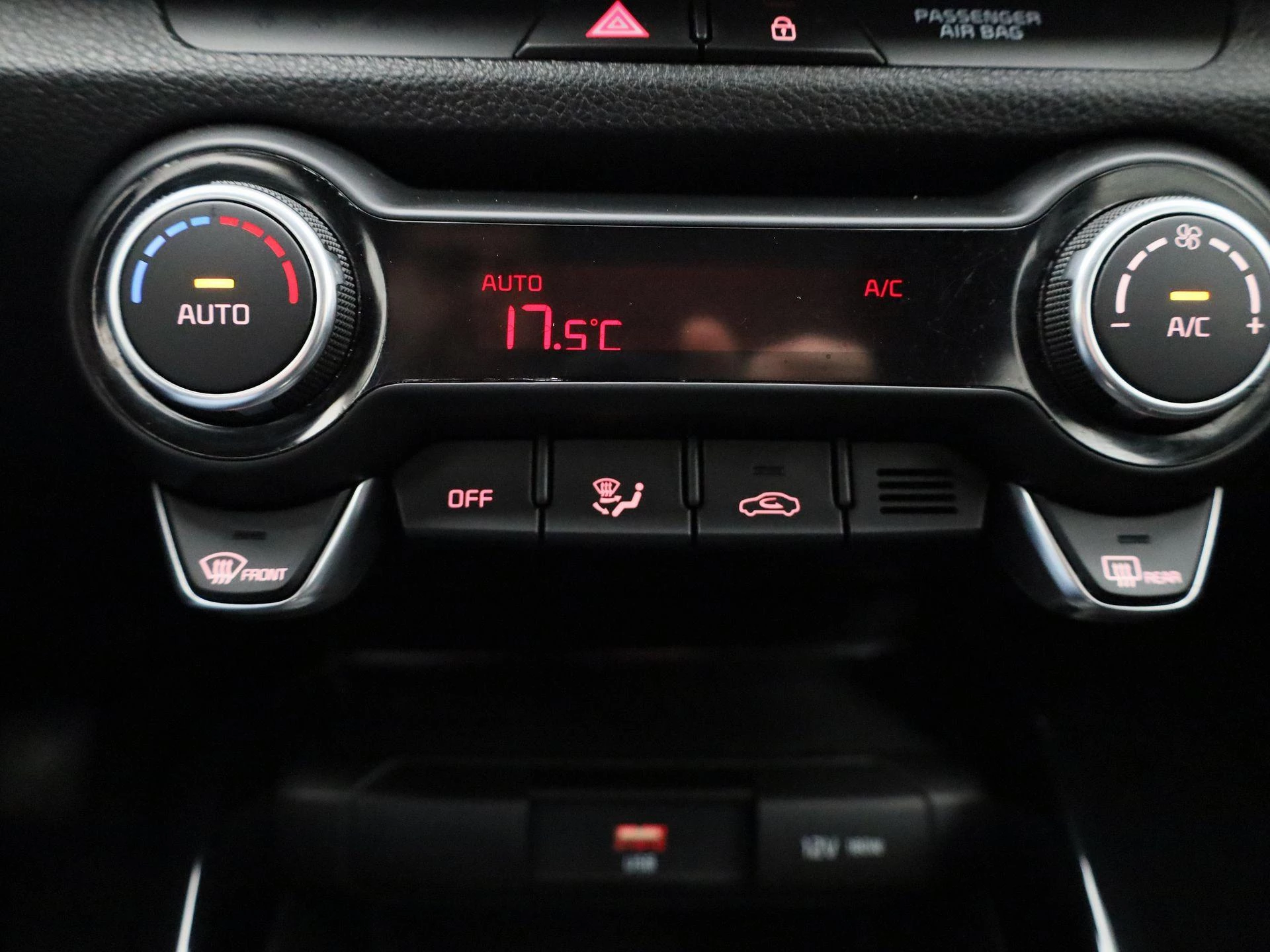 Kia-Stonic-image-19