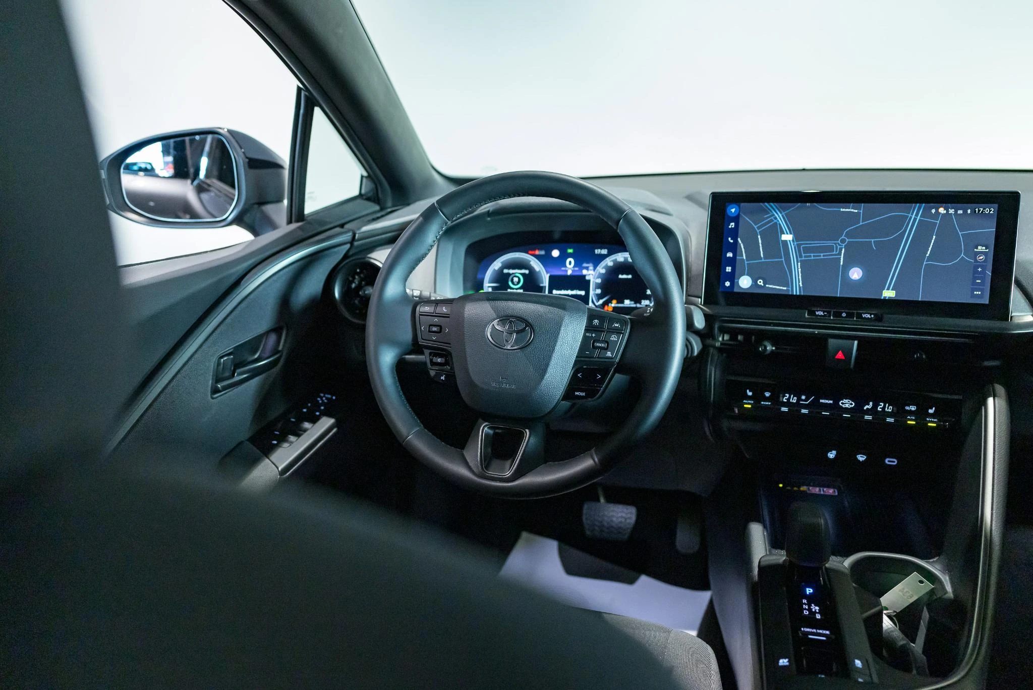 Toyota-C-HR-image-17