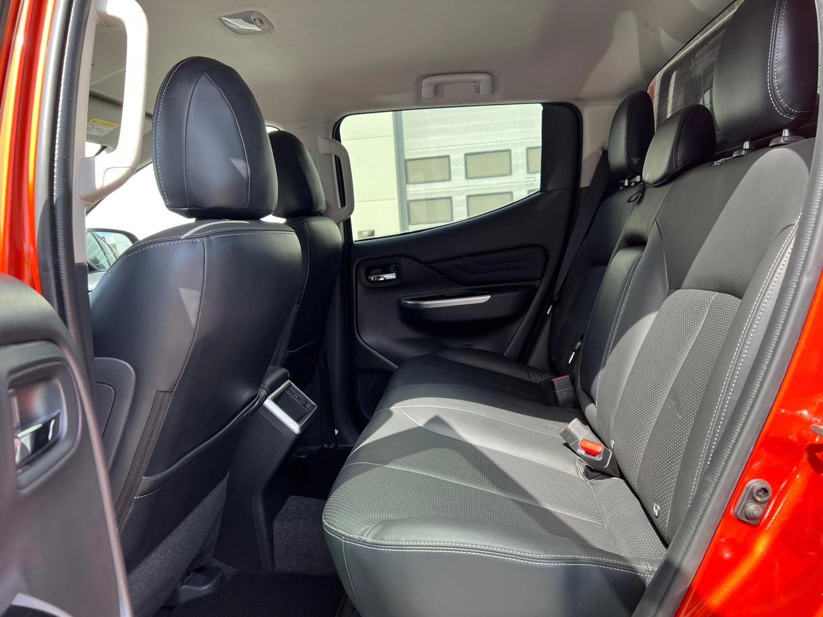 Mitsubishi L200 2.3 Di-D 4WD DC Intense Edition One AT