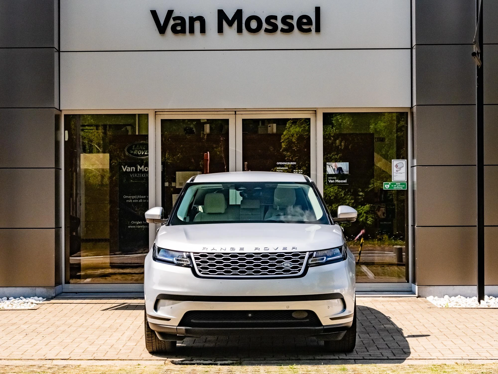 Land Rover Range Rover Velar Range Rover P400e AWD Auto. 21MY