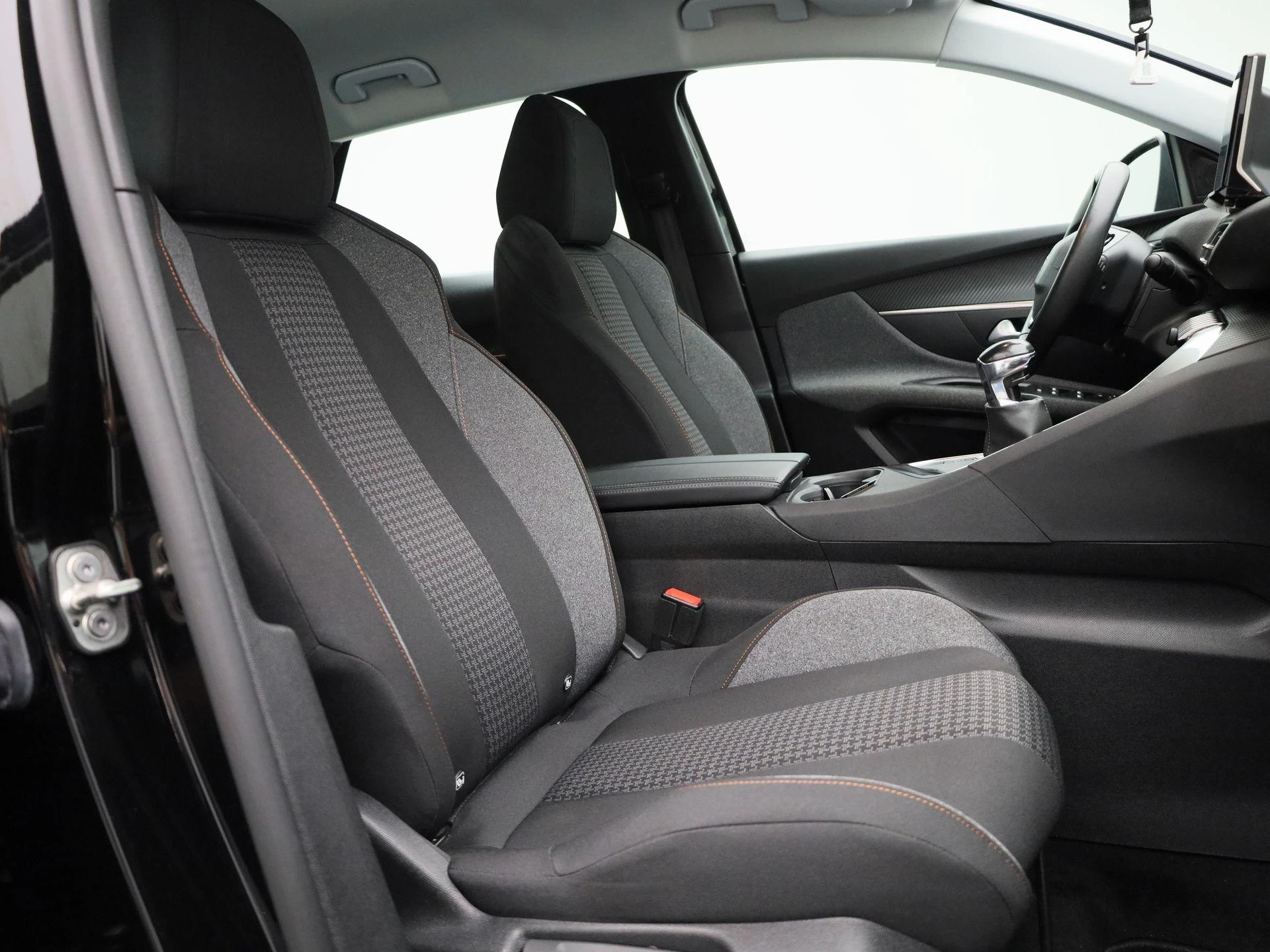 Peugeot-3008-image-31