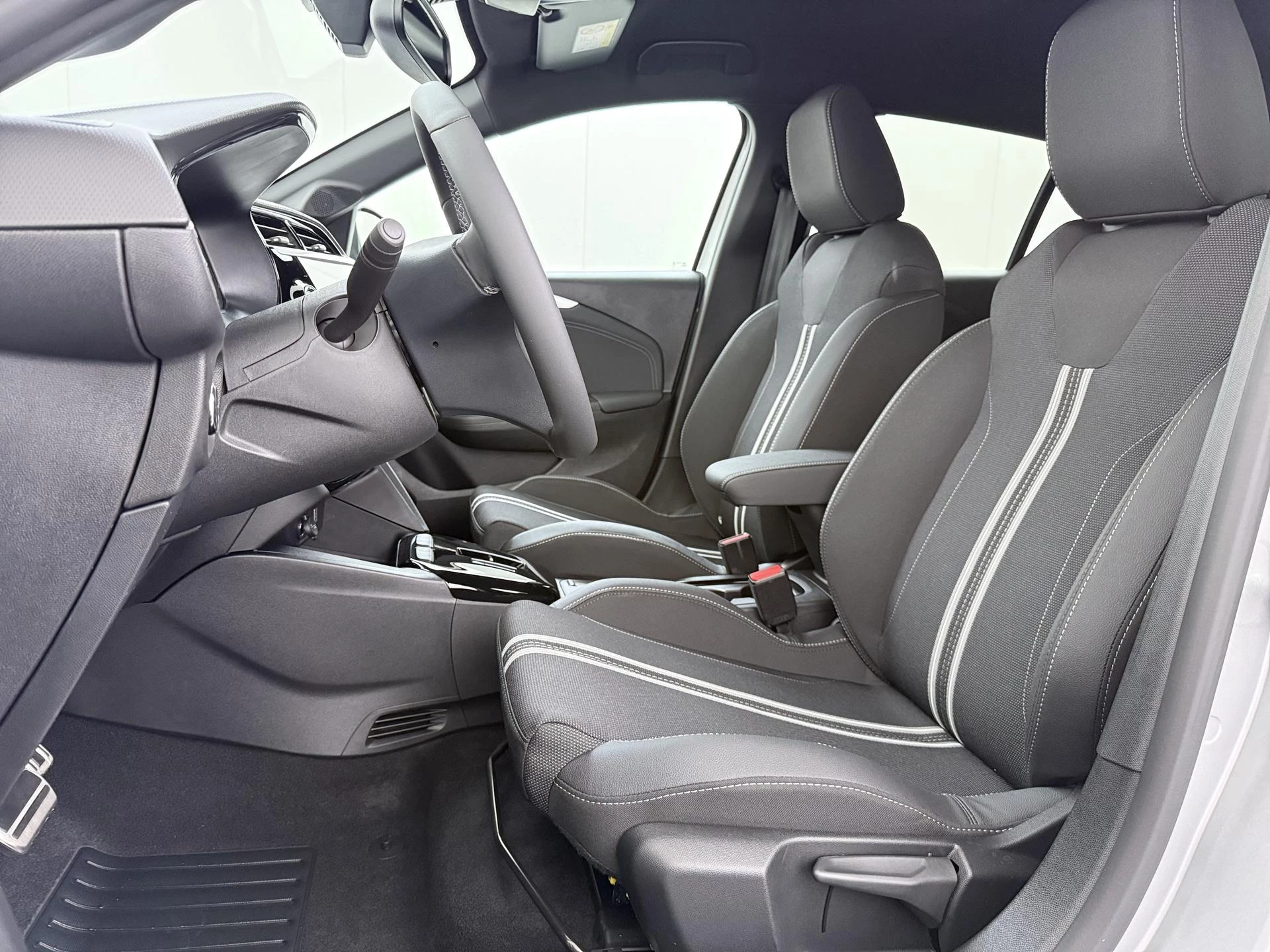Opel-Corsa-image-13
