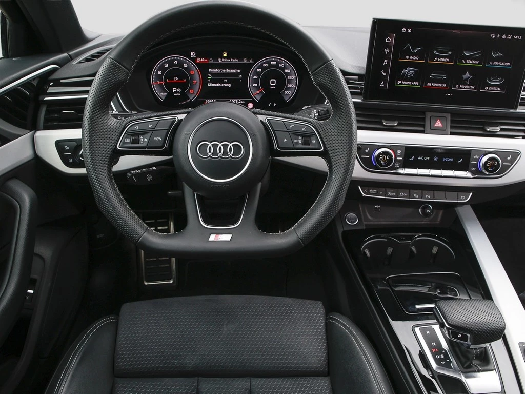 Audi A4 Avant 40 TFSI S line competition + Matrix