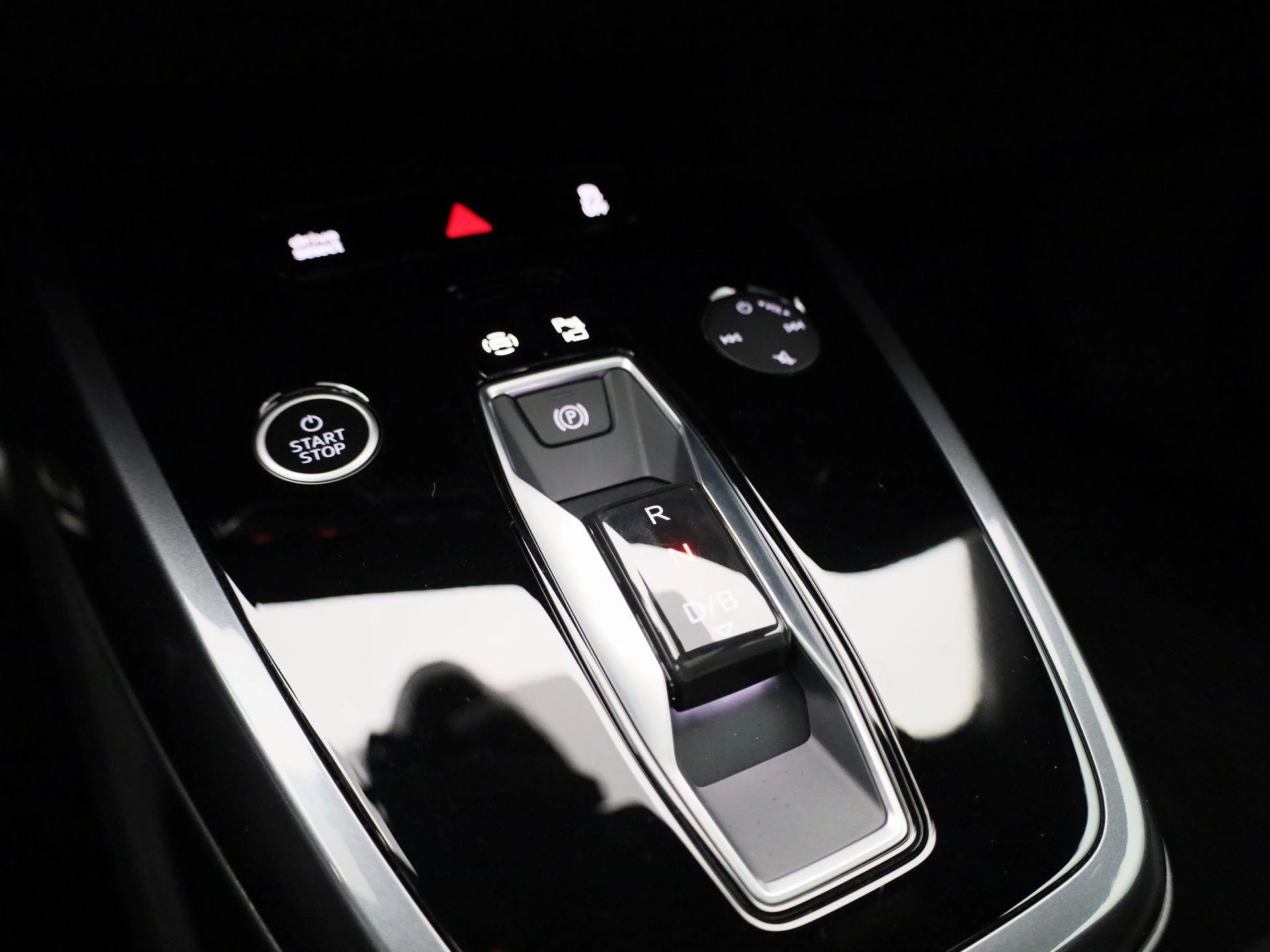 Audi-Q4 e-tron-image-30