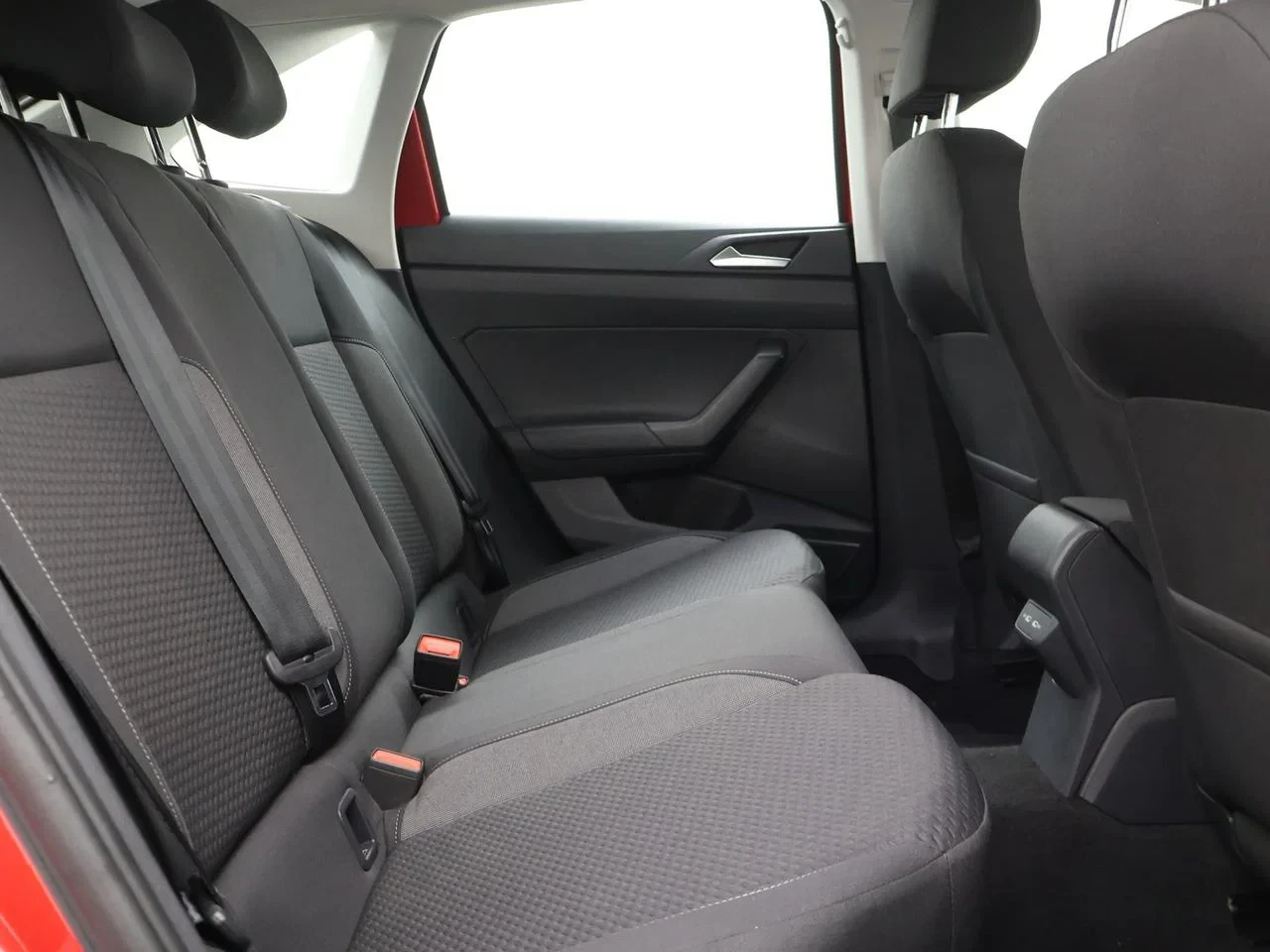 Volkswagen-Taigo-image-6