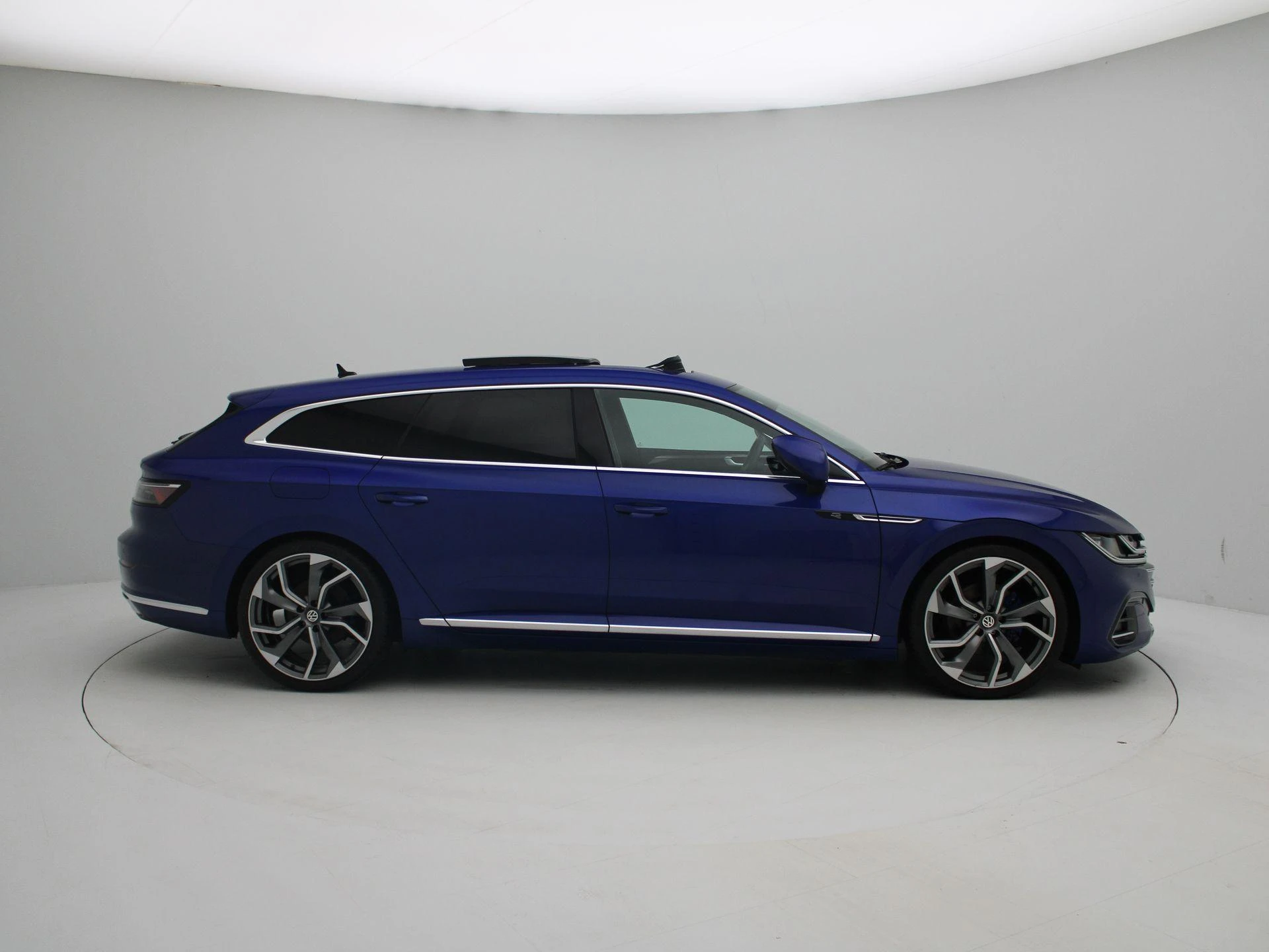 Volkswagen-Arteon-image-5