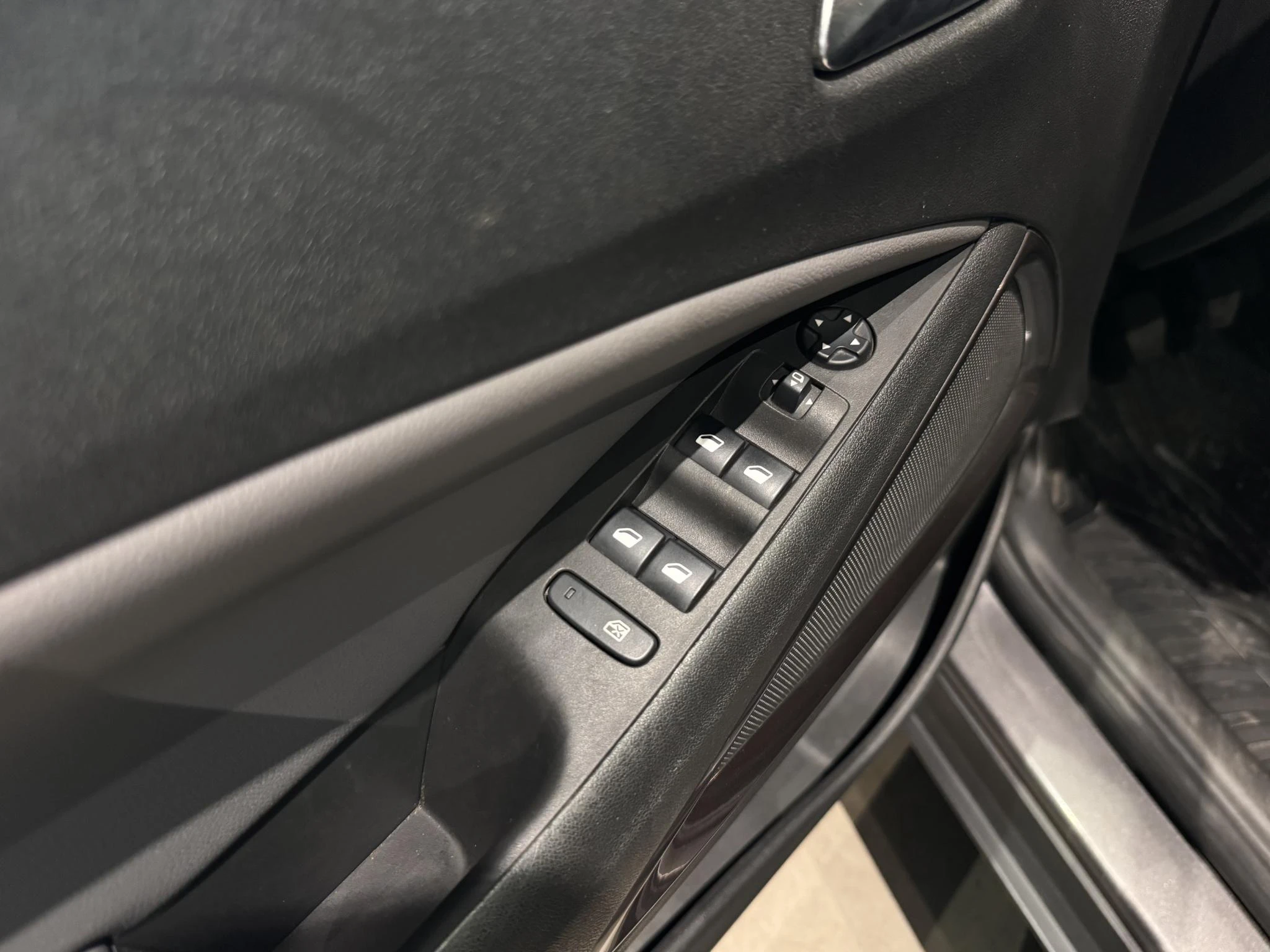Opel-Crossland X-image-12