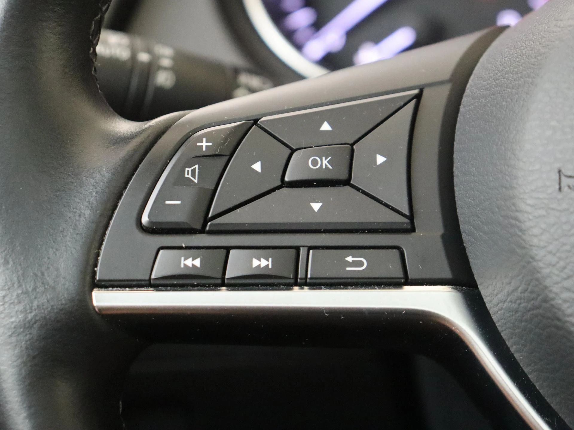 Nissan-QASHQAI-image-11