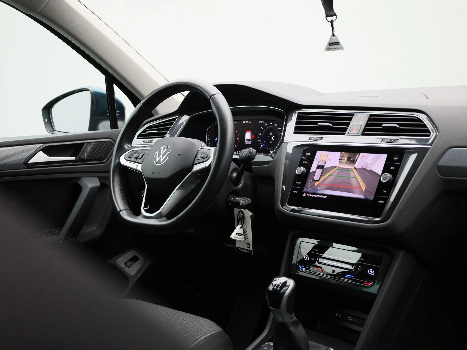 Volkswagen-Tiguan-image-34