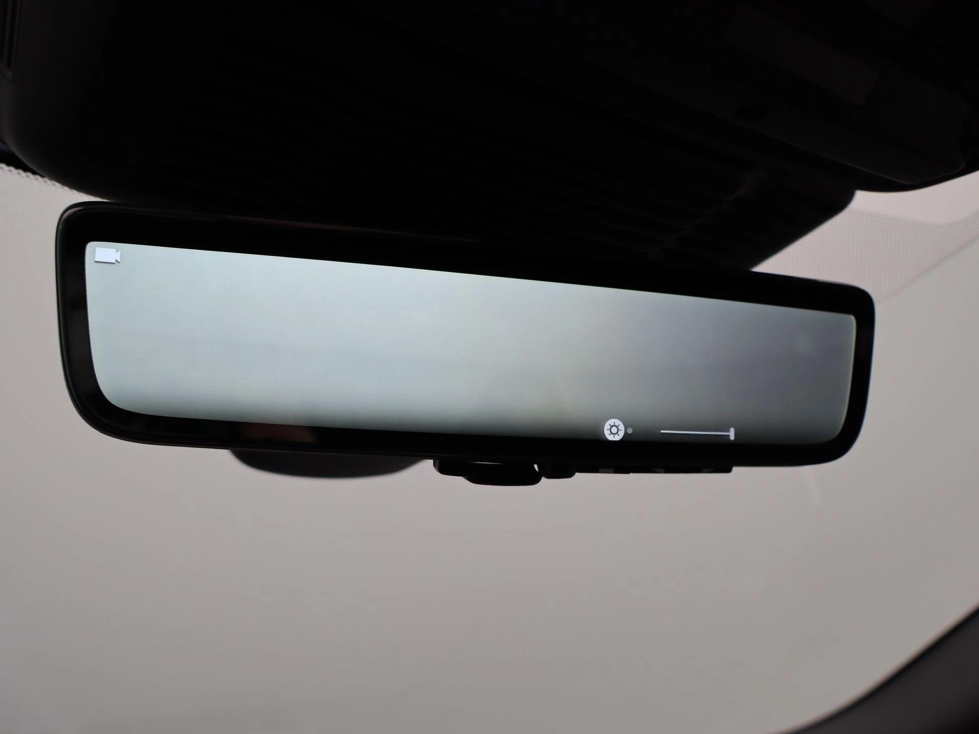 Land Rover-Range Rover Evoque-image-24