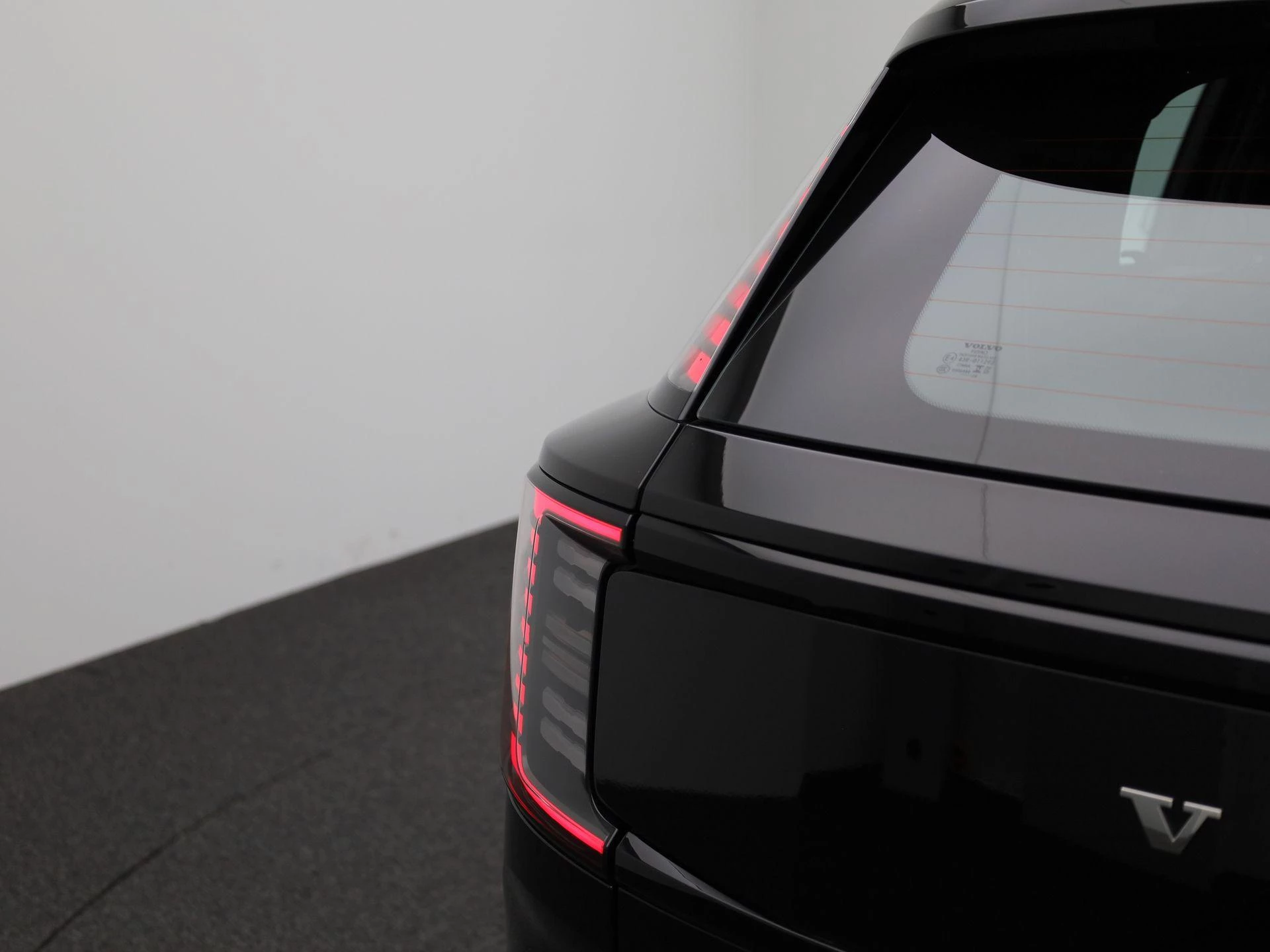 Volvo-EX30-image-41
