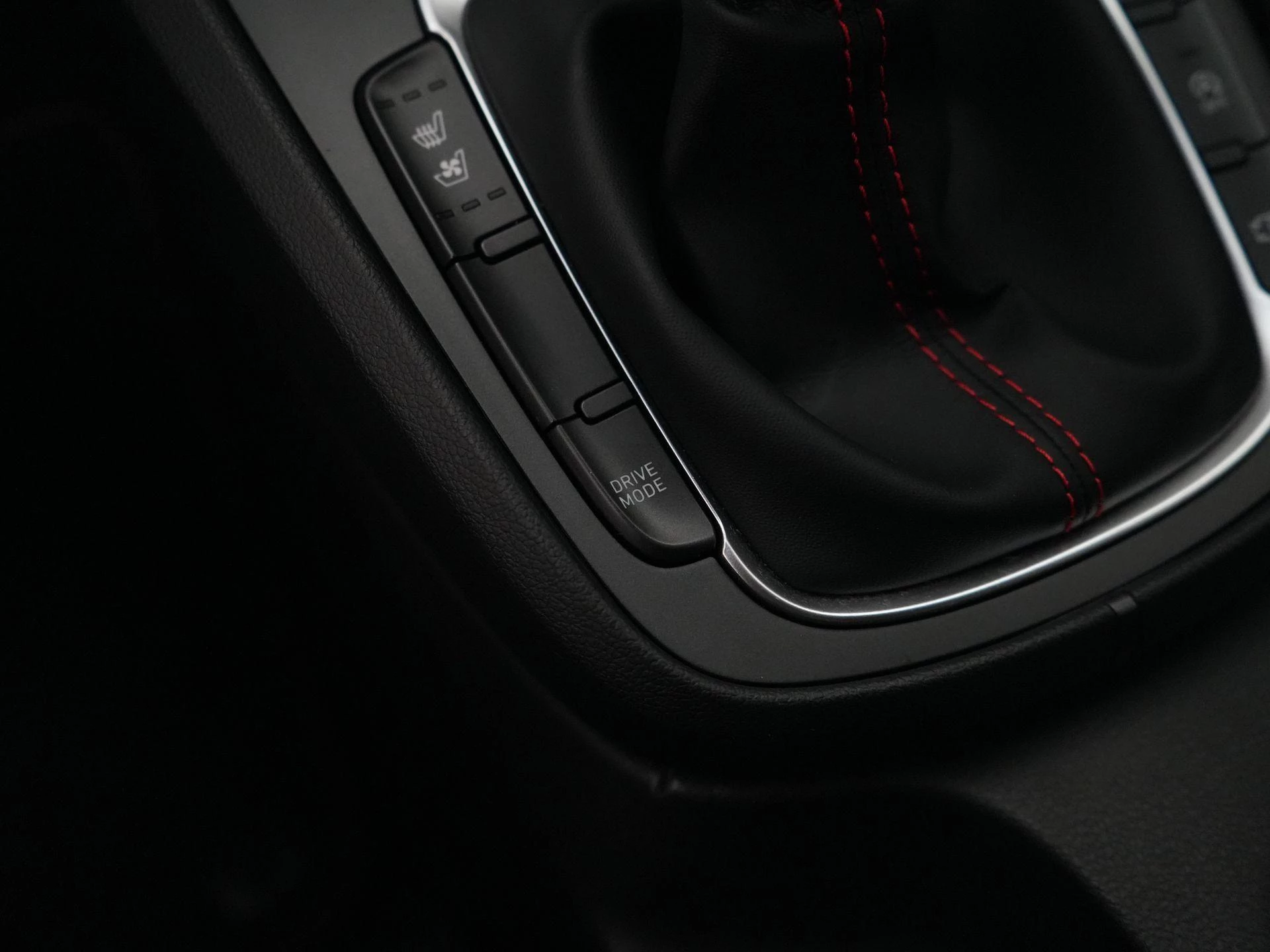 Hyundai-Kona-image-18