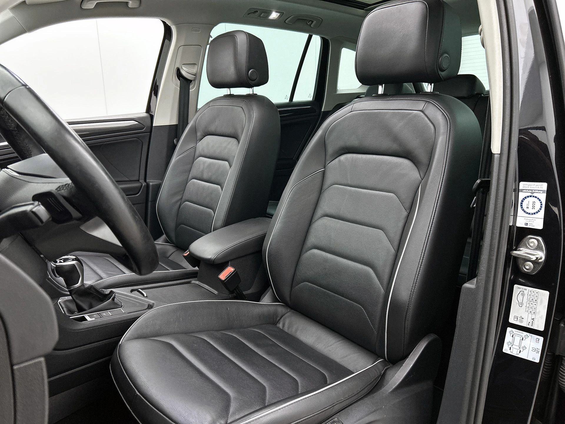 Volkswagen-Tiguan-image-37