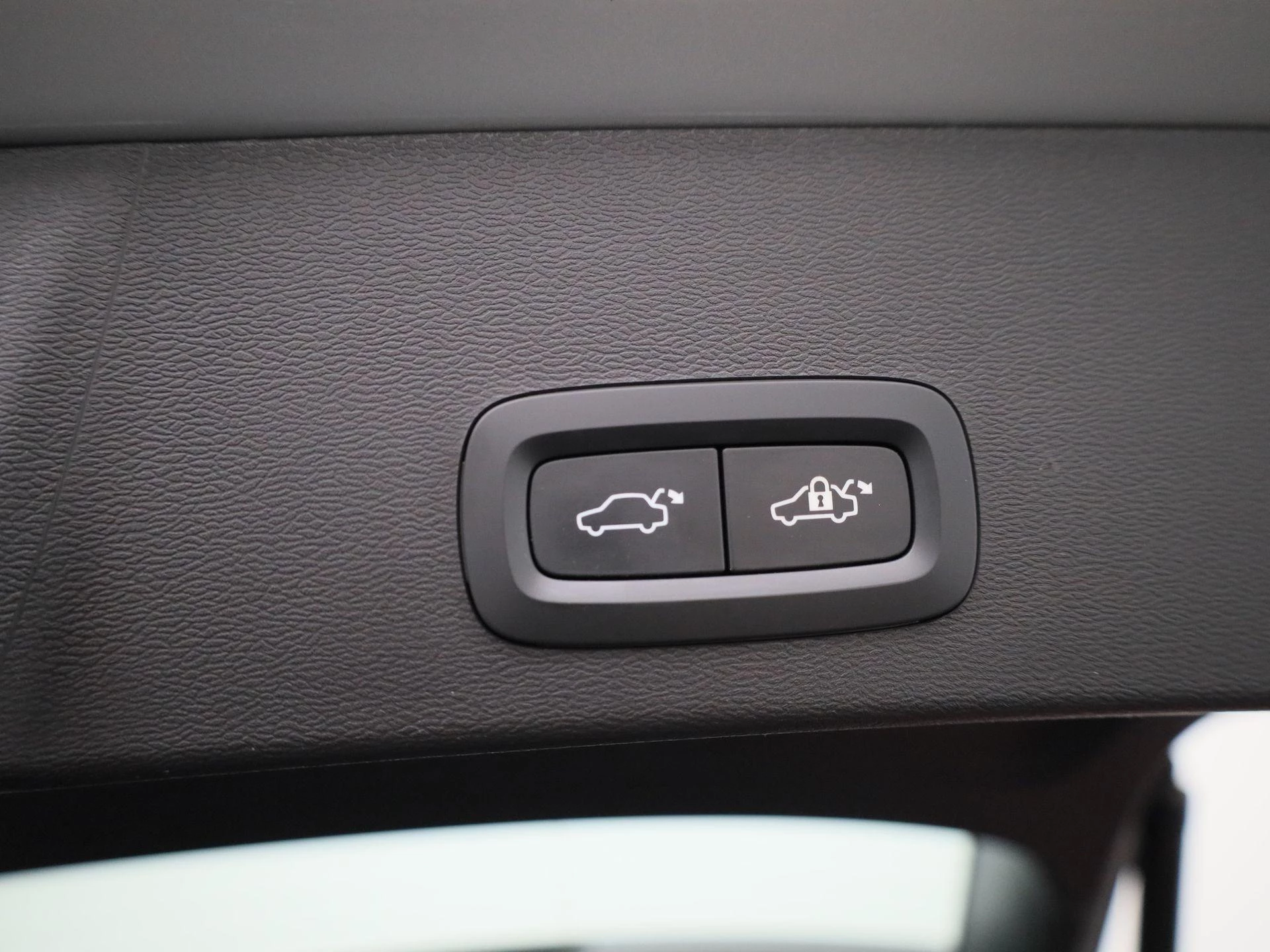 Volvo XC40 B3 Core DCT