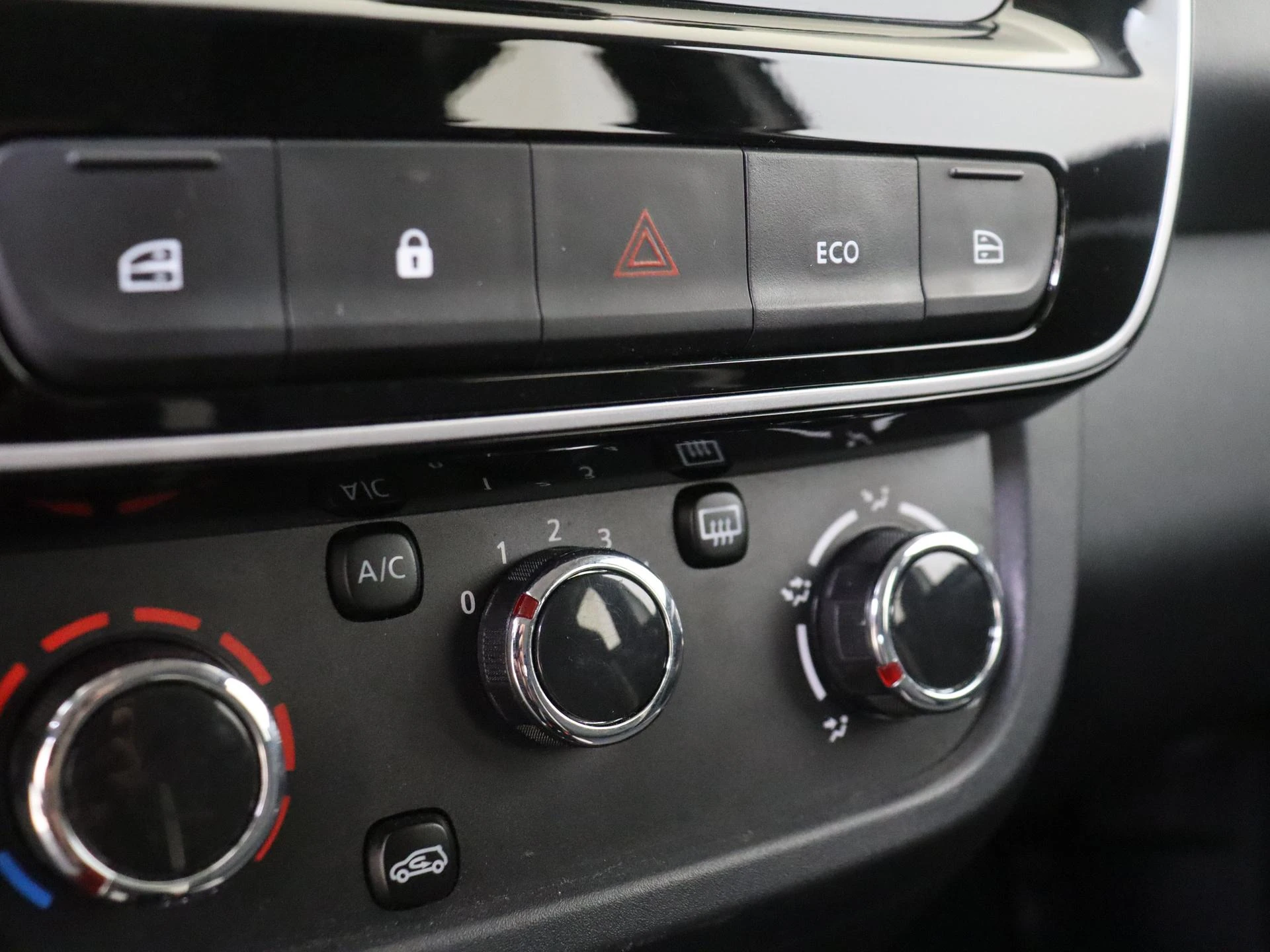 Dacia-Spring-image-17