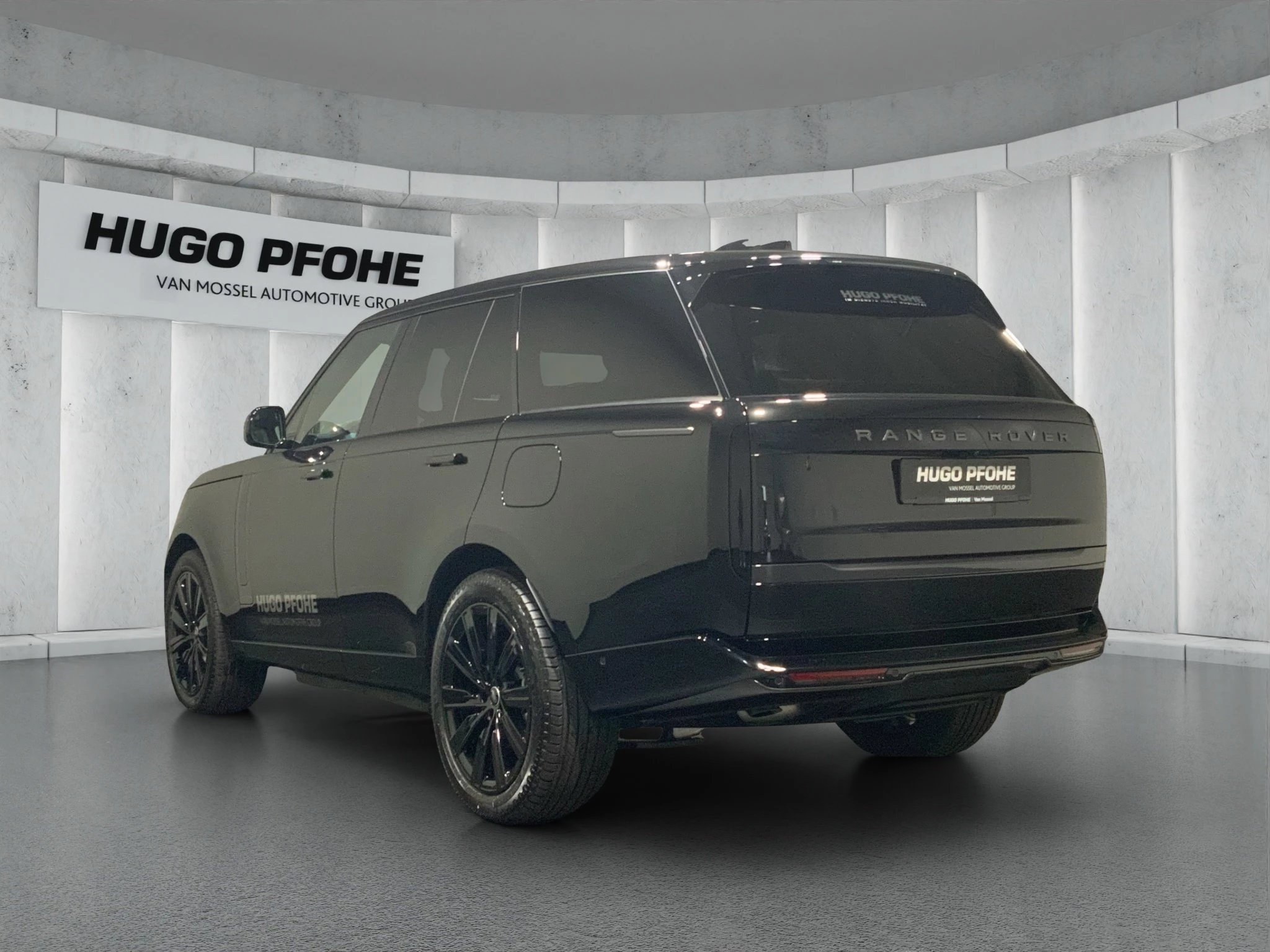 Land Rover-Range Rover-image-2