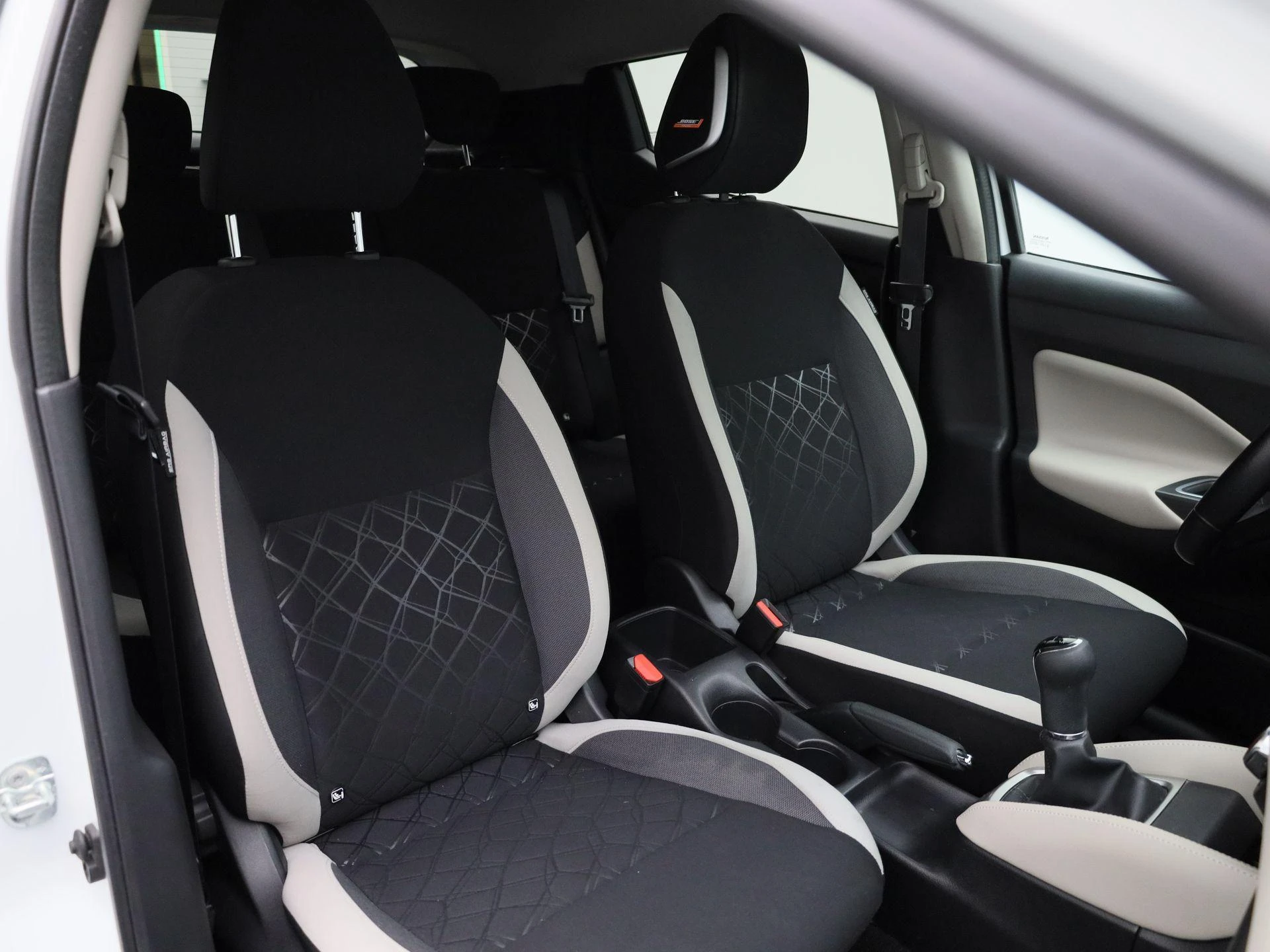 Nissan-Micra-image-33