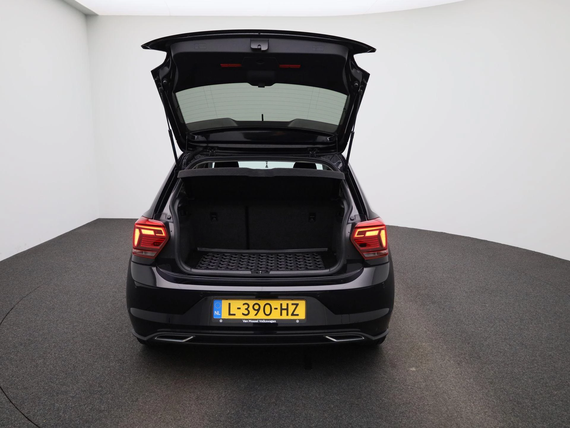 Volkswagen Polo 1.0 TSI Highline Business R