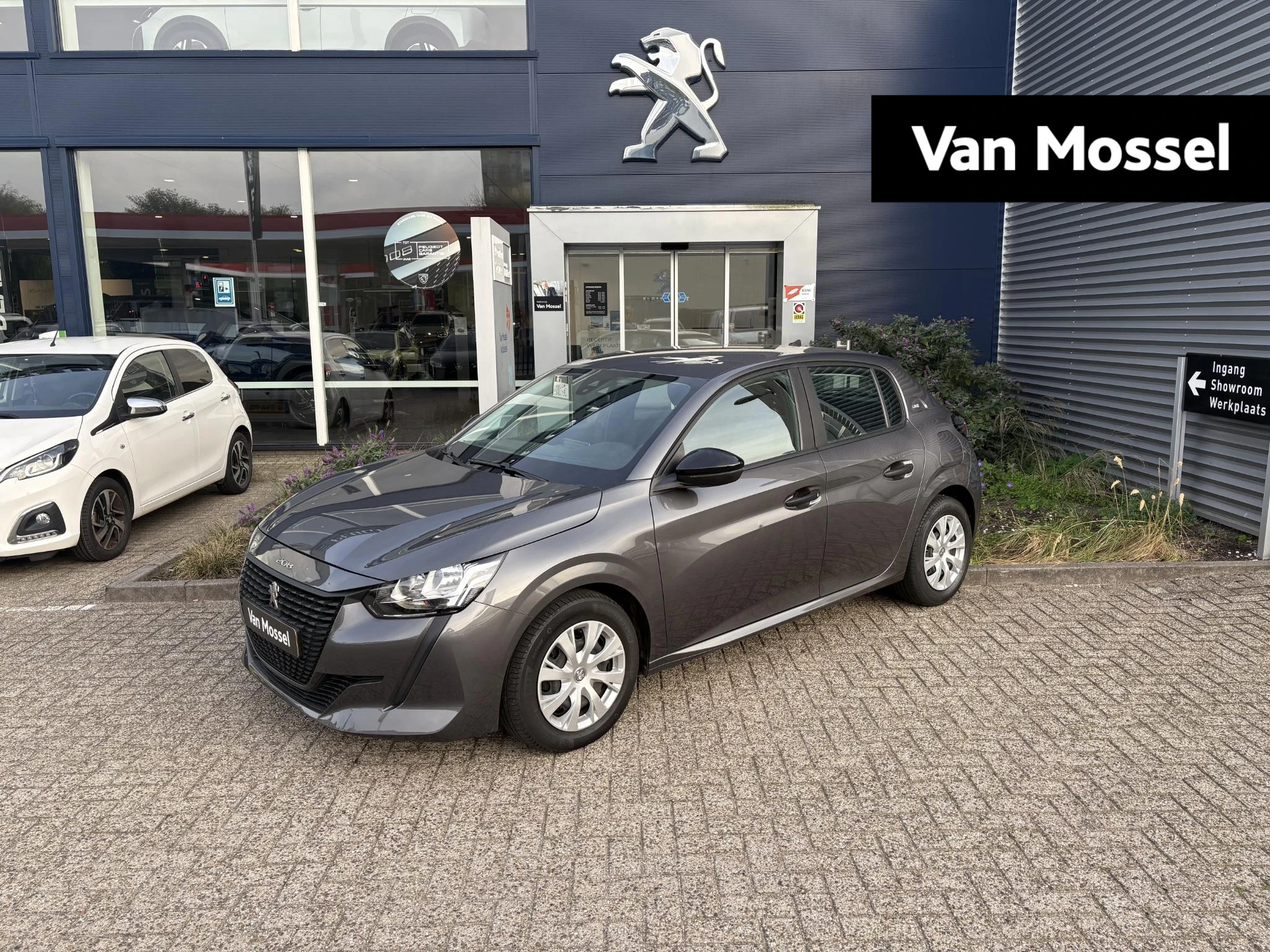 Peugeot-208-image-0