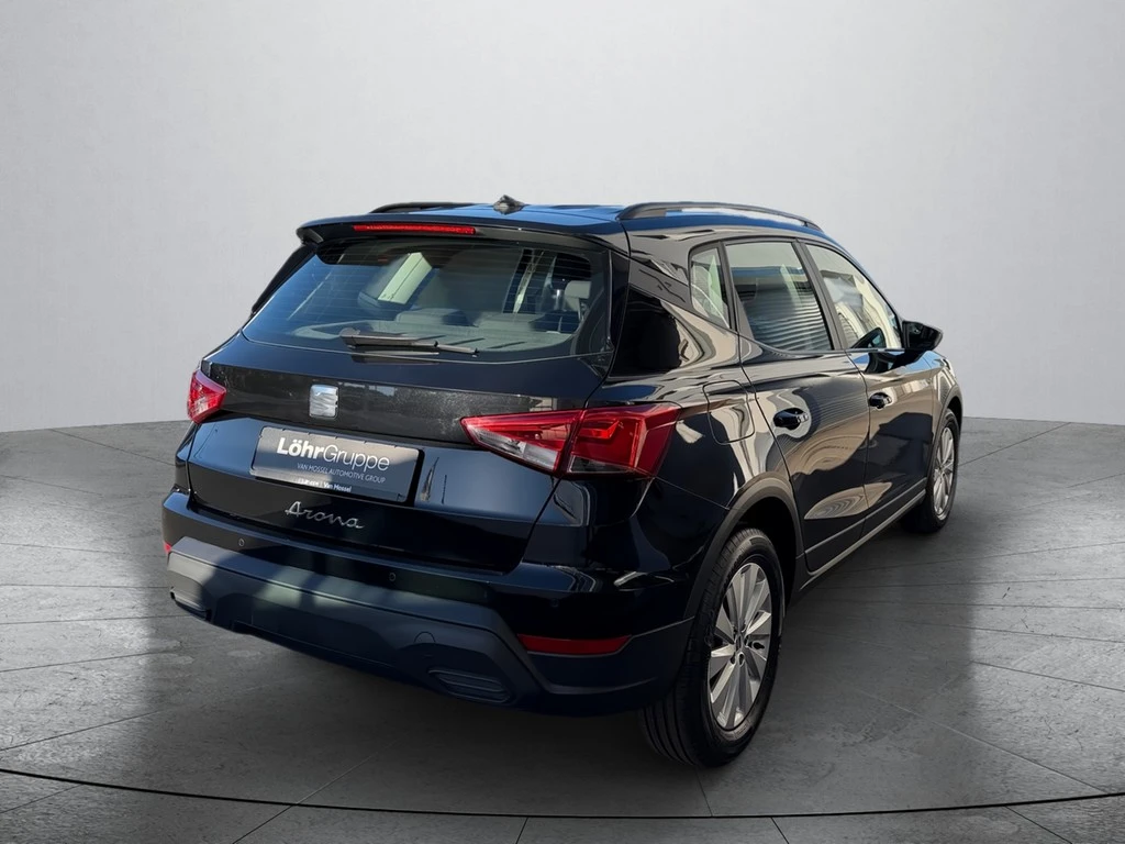 SEAT-Arona-image-4