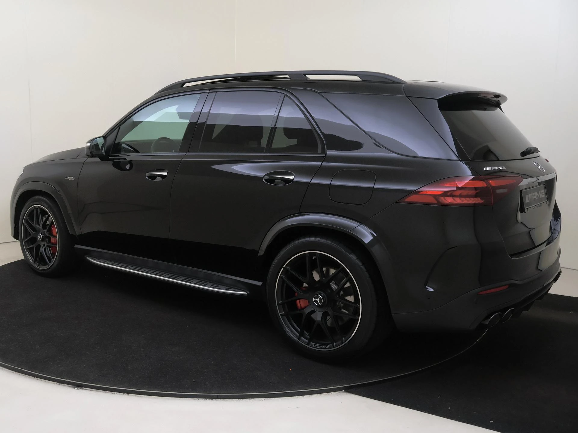 Mercedes-Benz-GLE-image-2