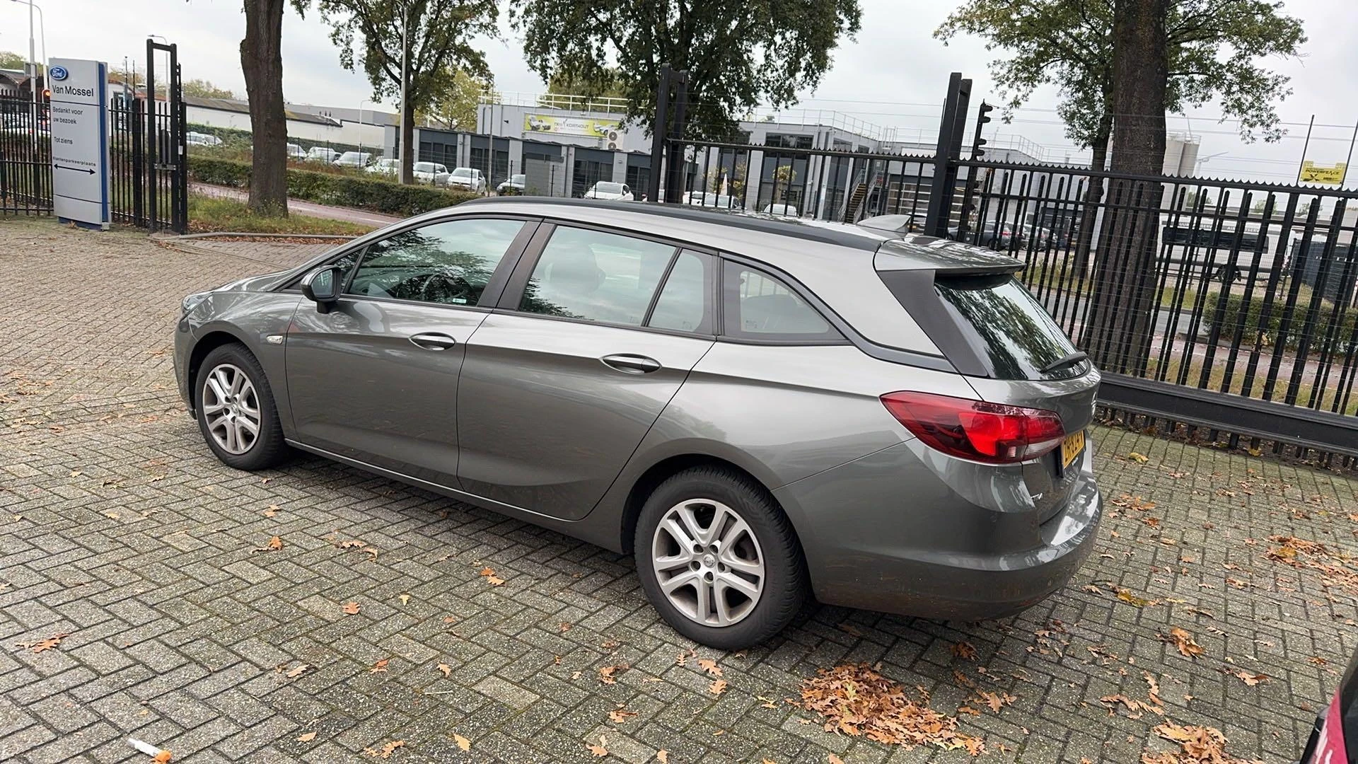Opel-Astra-image-1