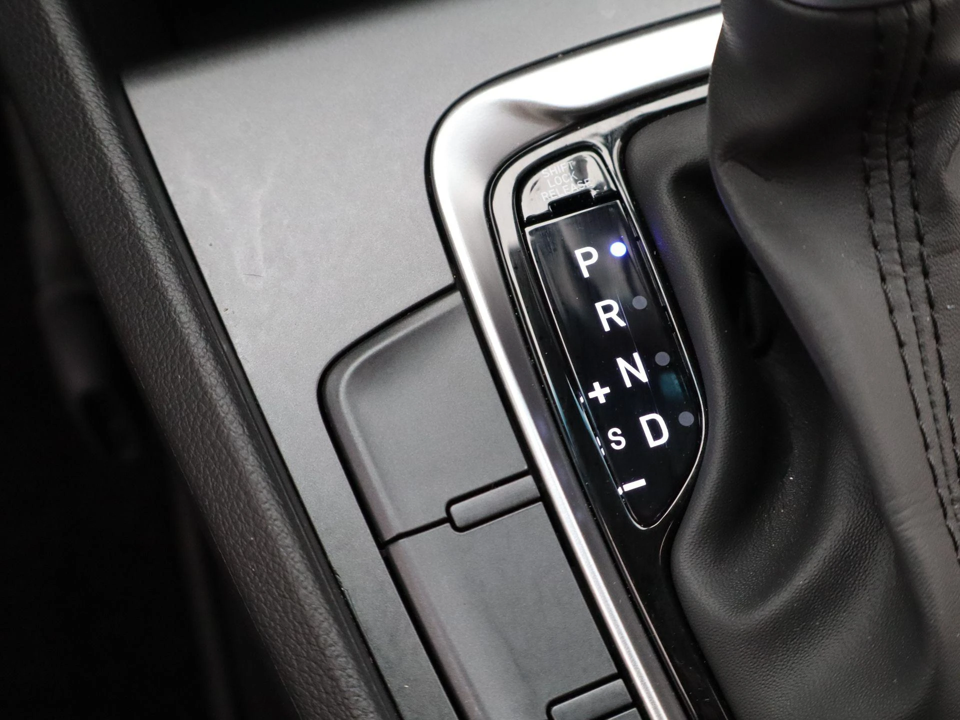 Hyundai-Kona-image-22
